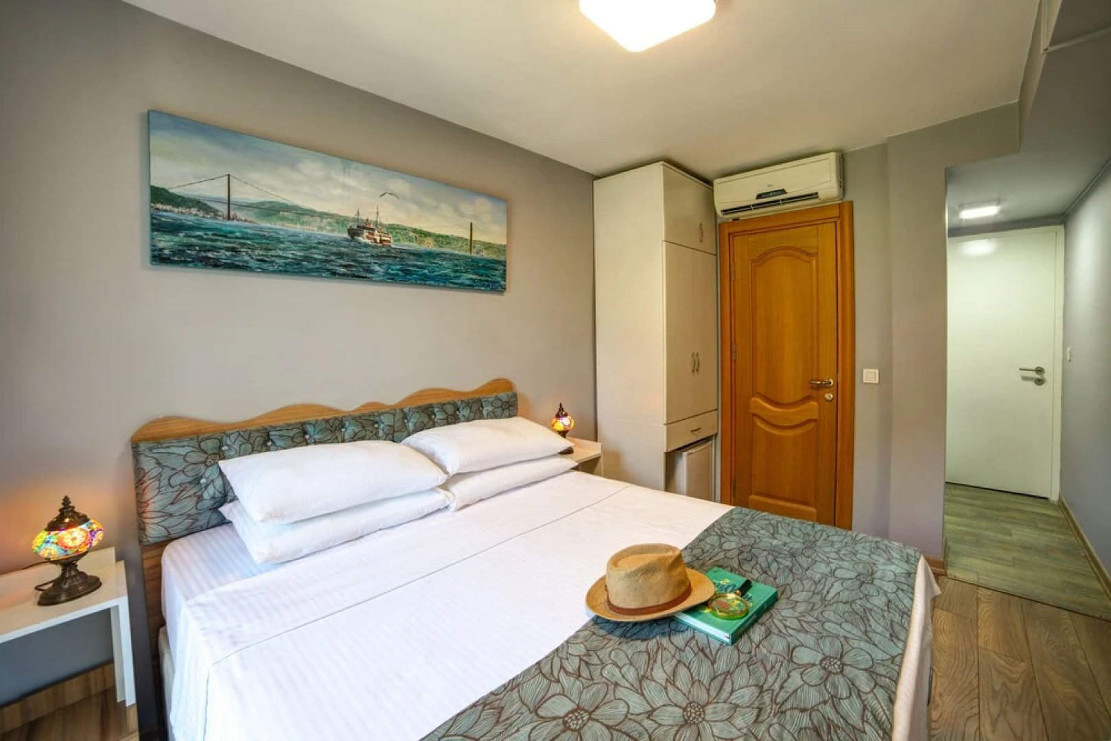 Elite Hotel By MK