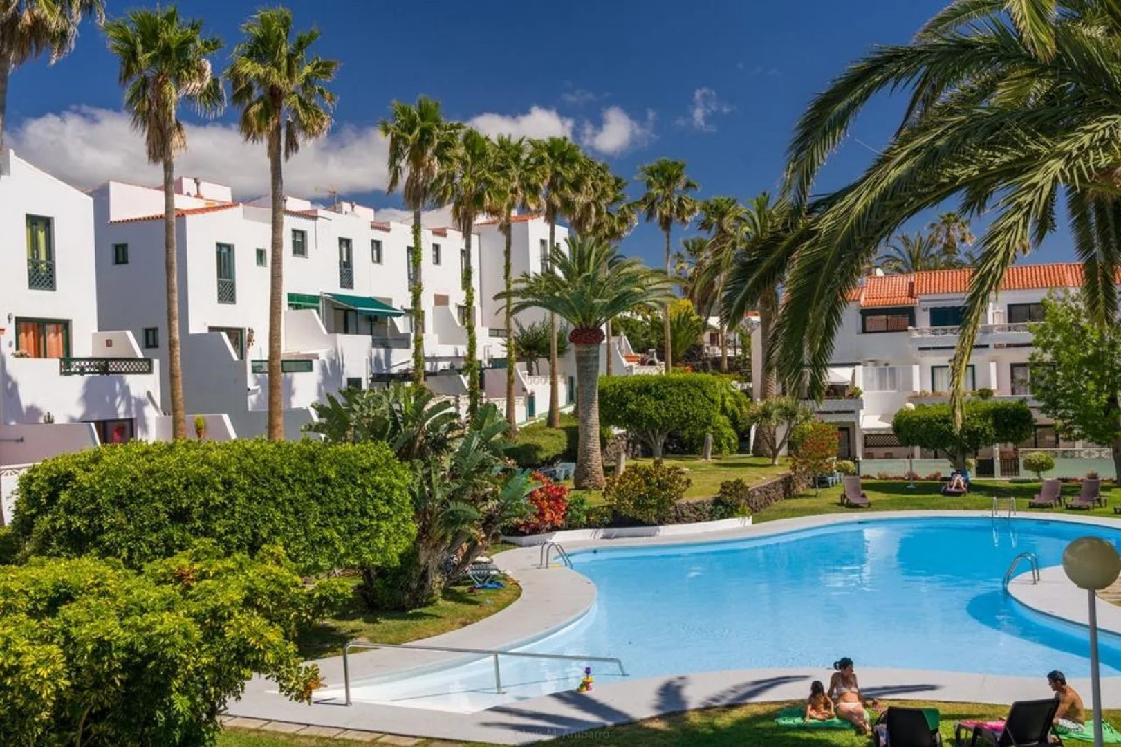 Los Rosales Apartamentos