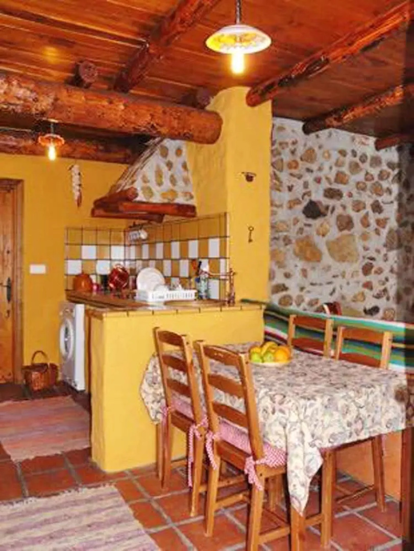 House With 2 Bedrooms in Benaocaz, With Wifi