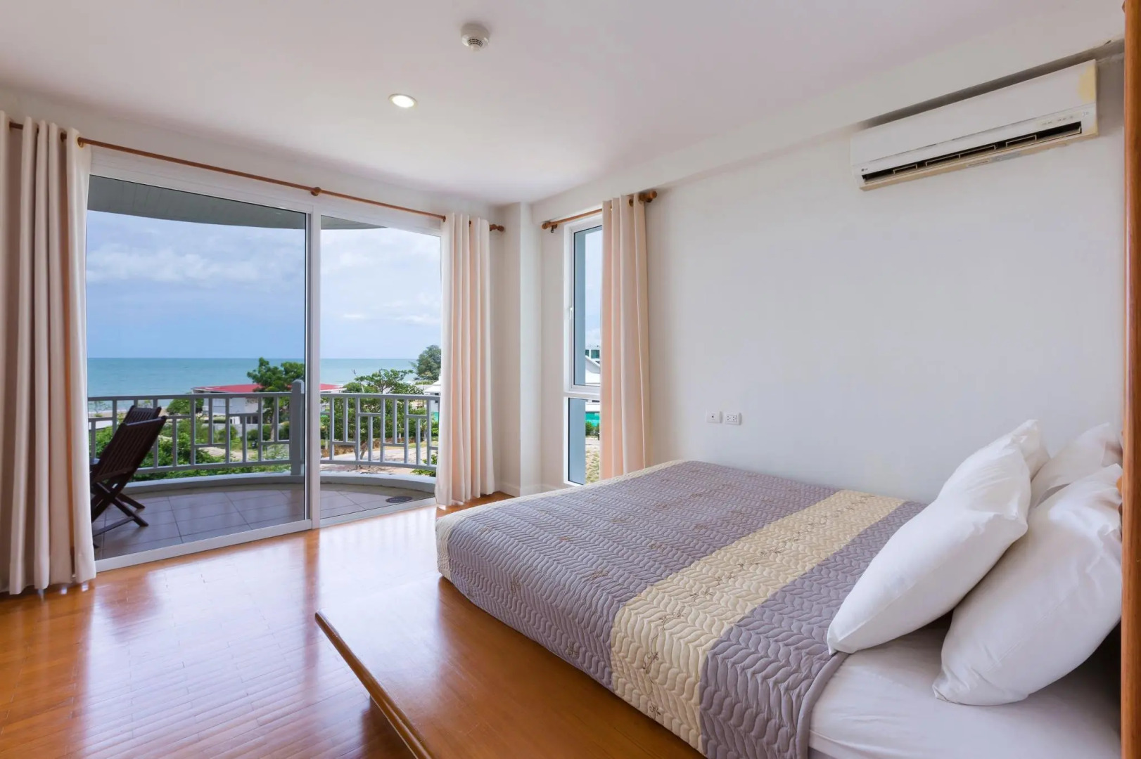 Baan Poolom Beachfront Condominium