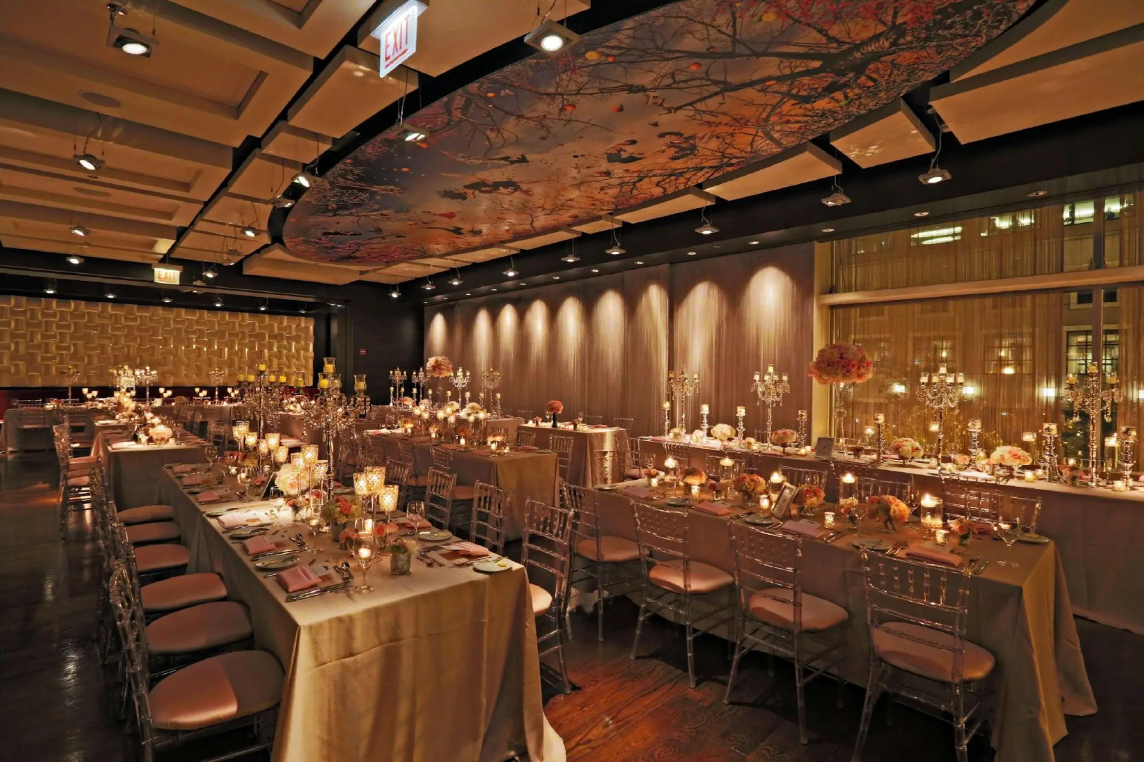 theWit Chicago, a Hilton Hotel