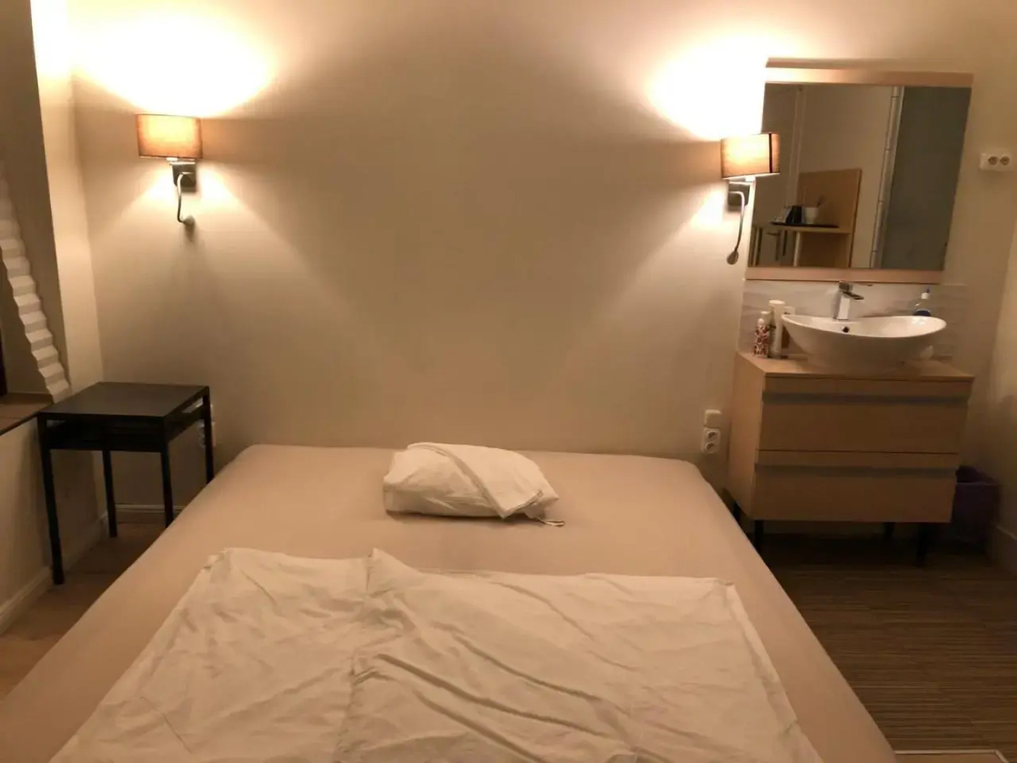 Mini Studio a Bed4u Late Check in (Adults Only)