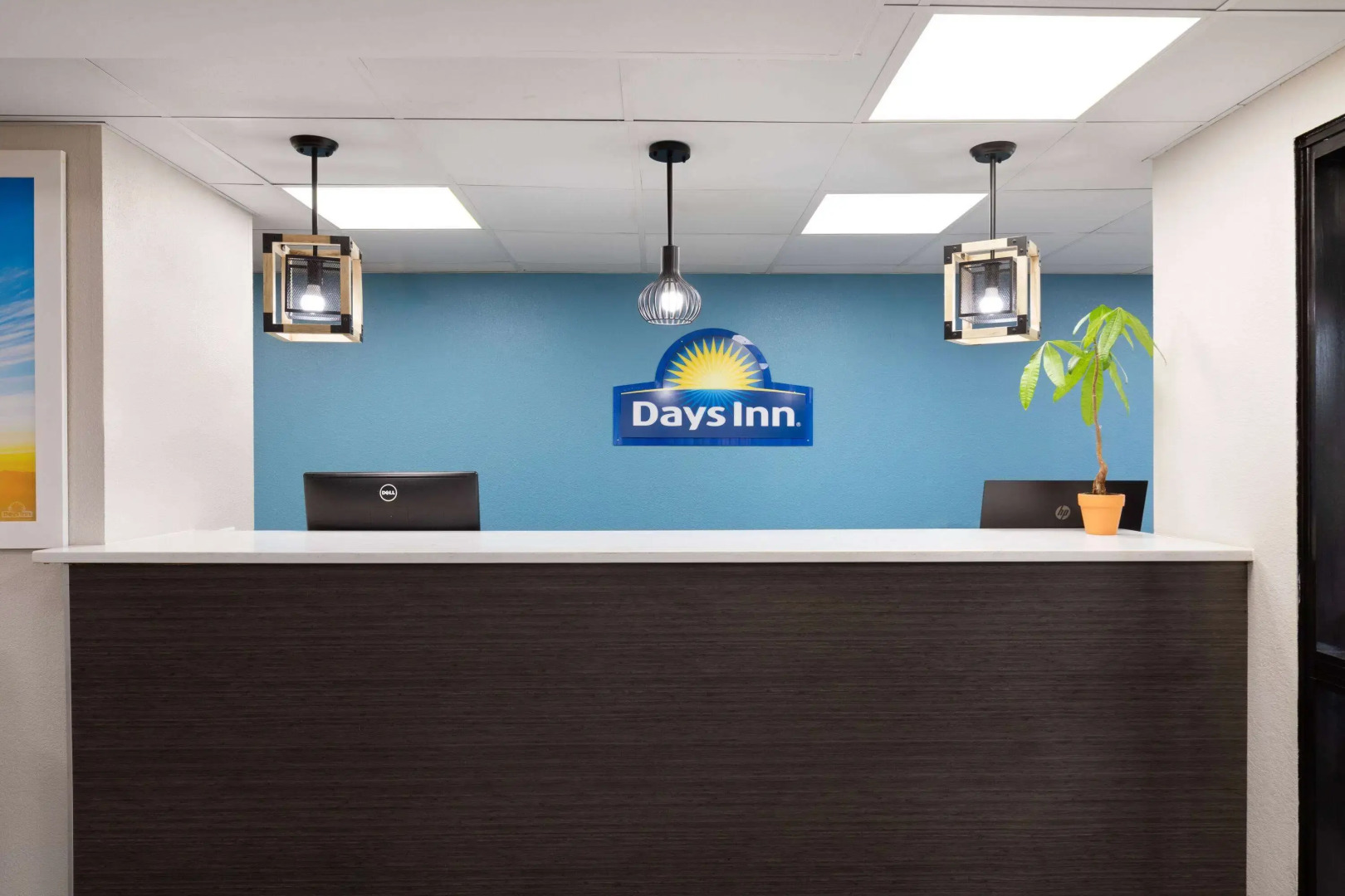 Days Inn by Wyndham Clarksville North