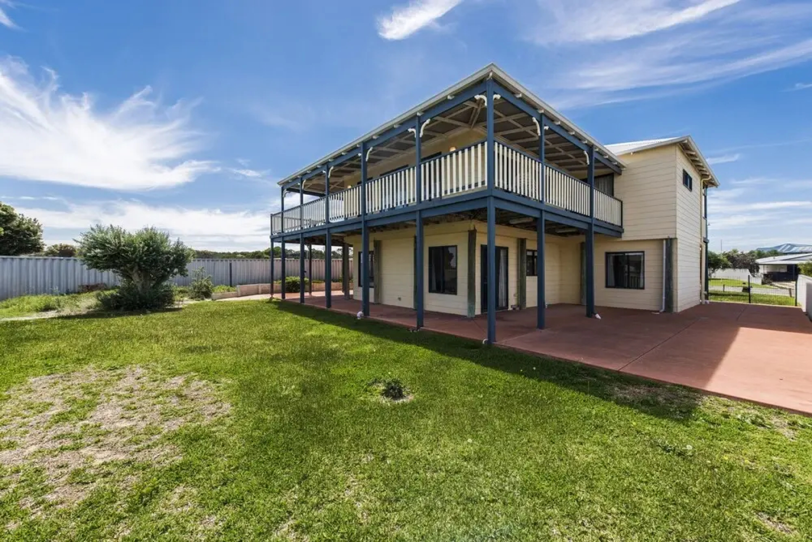 Sea Change - Spacious Family Holiday Accommodation Pet Friendly