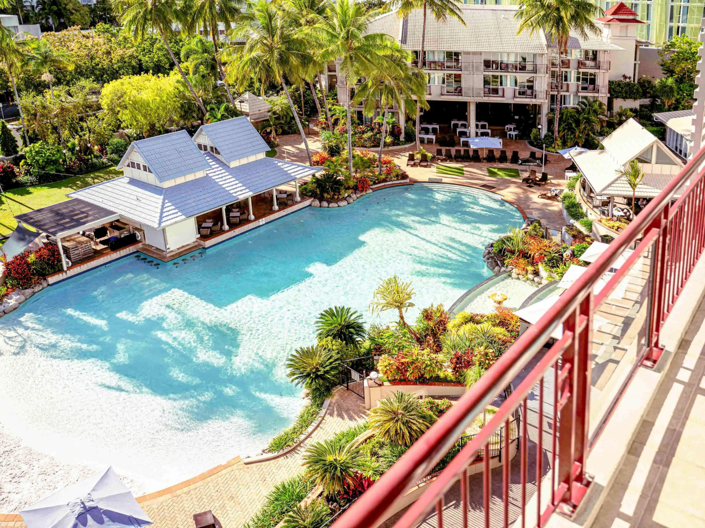 Novotel Cairns Oasis Resort