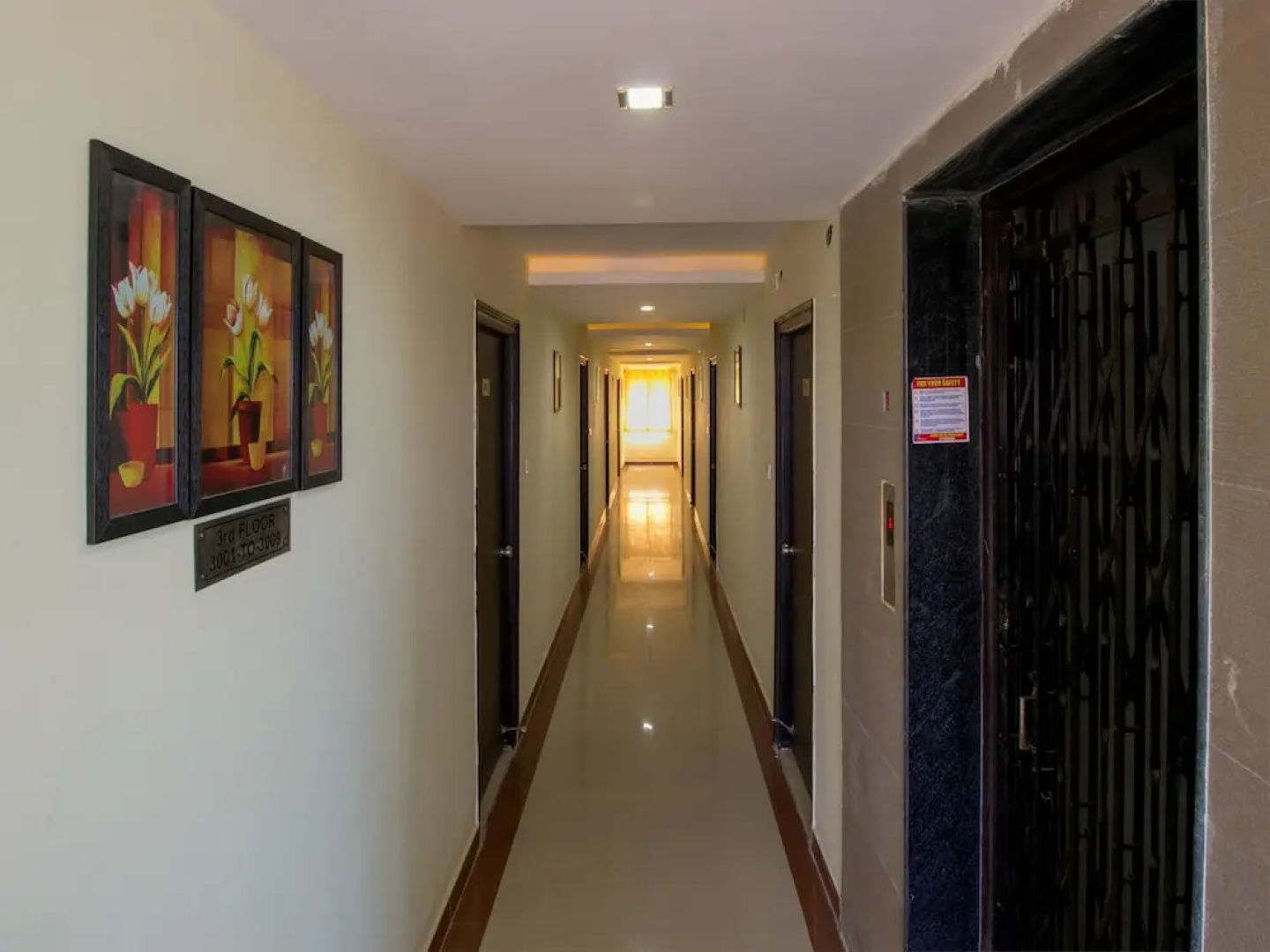 OYO 3787 9 Star Hotel