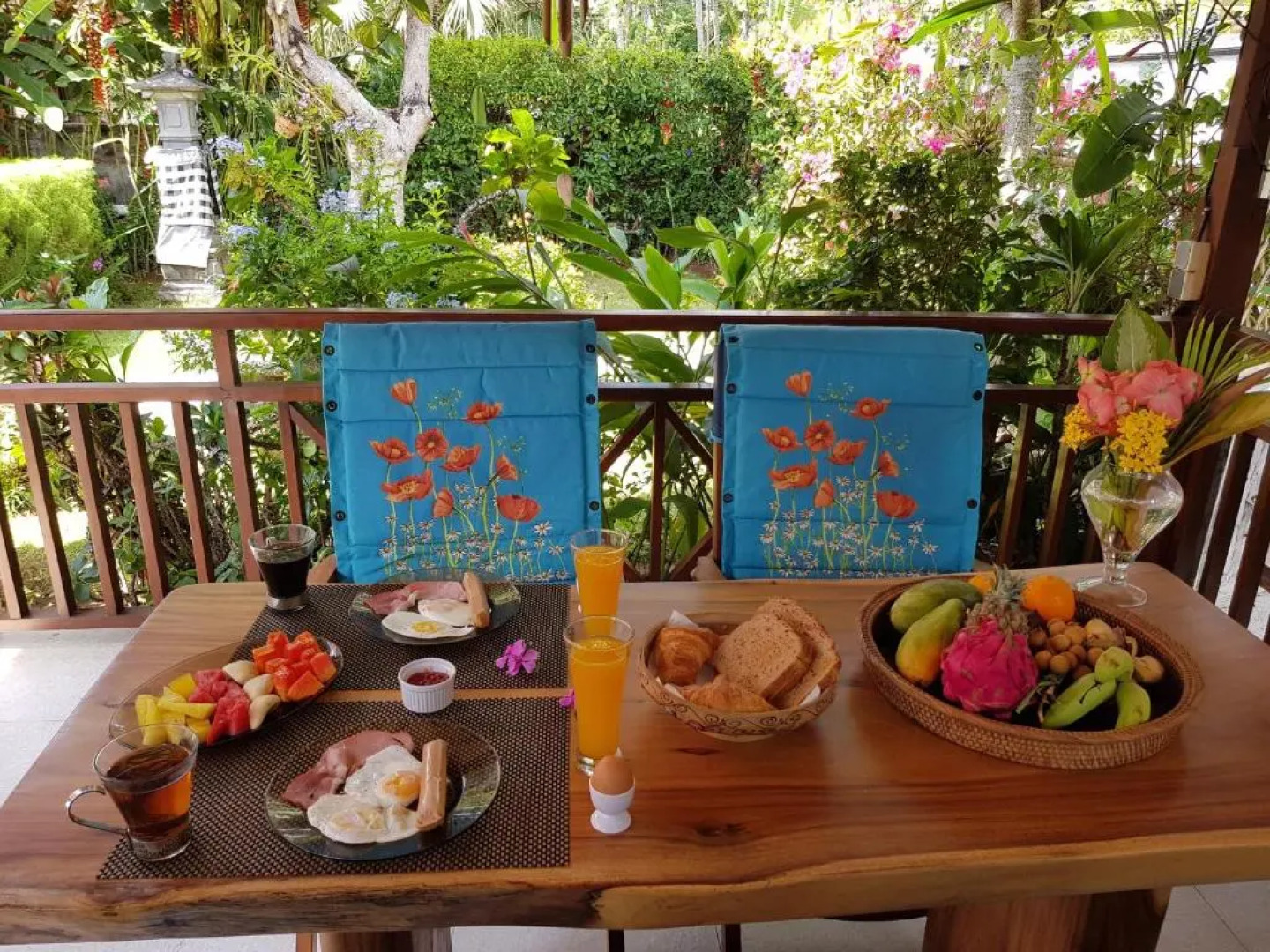 Dennis Holiday Bungalow