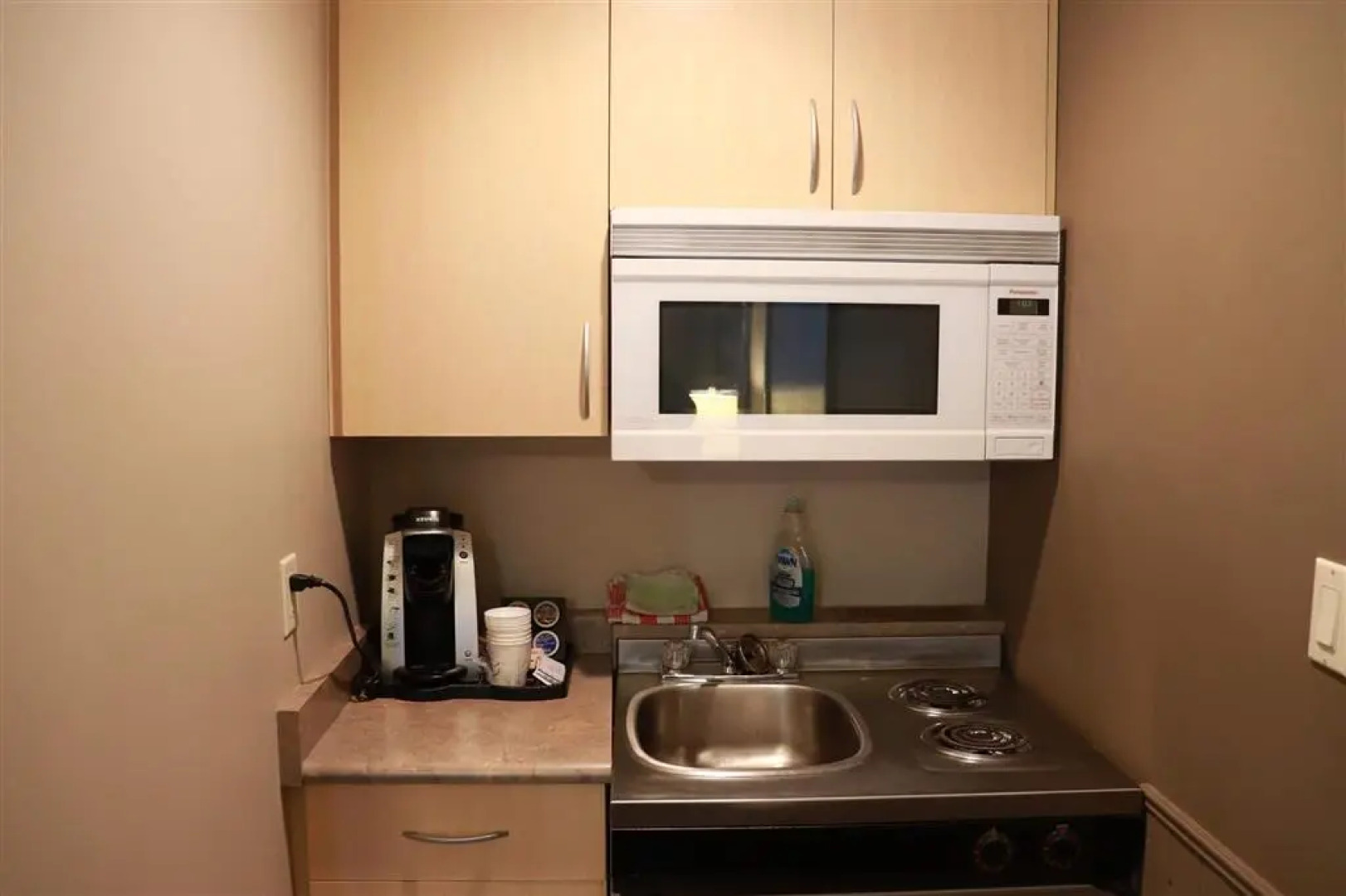 Super 8 by Wyndham Courtenay