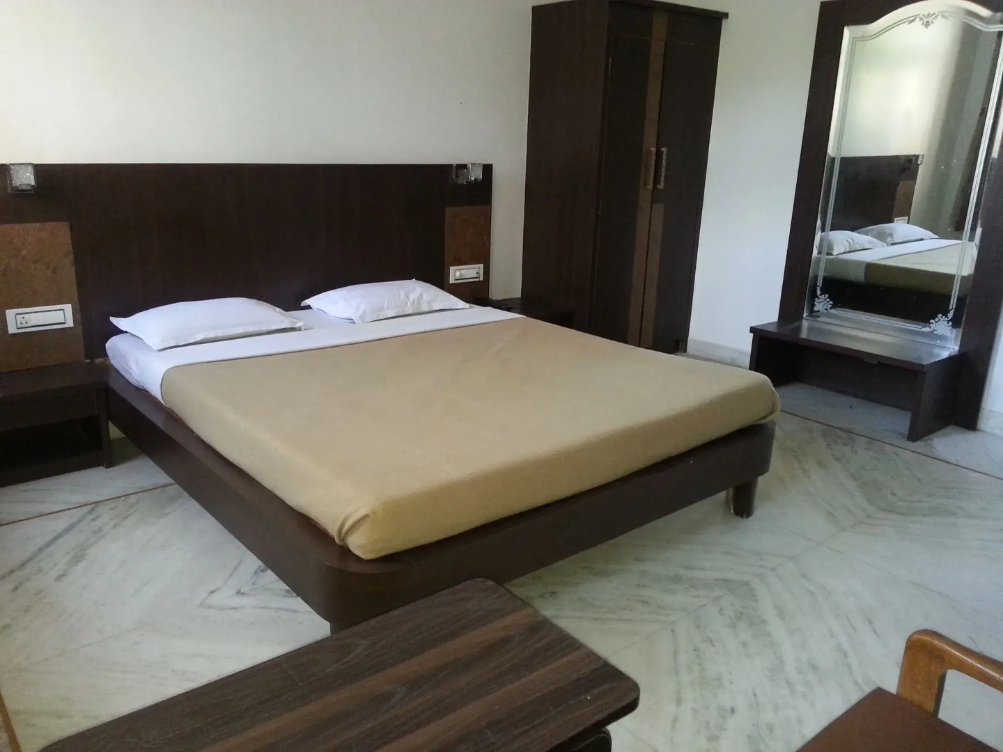 Hotel Garden View Nathdwara Pure Veg