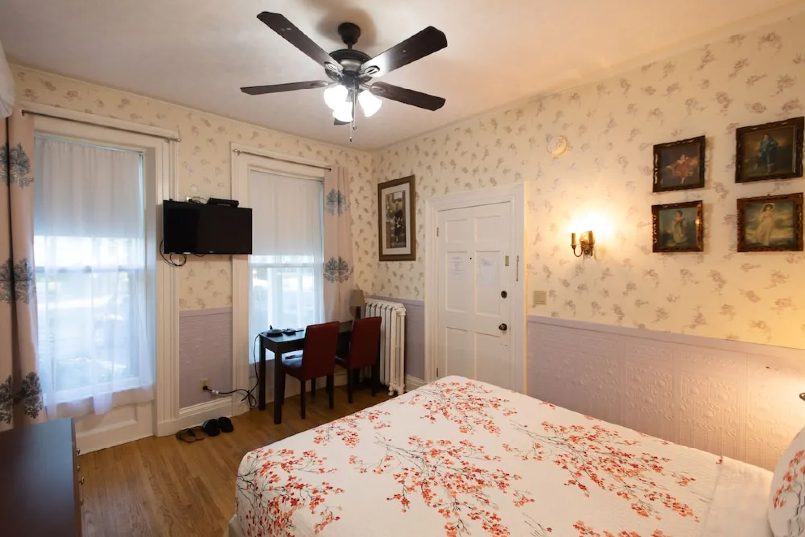 Prince Street Suites