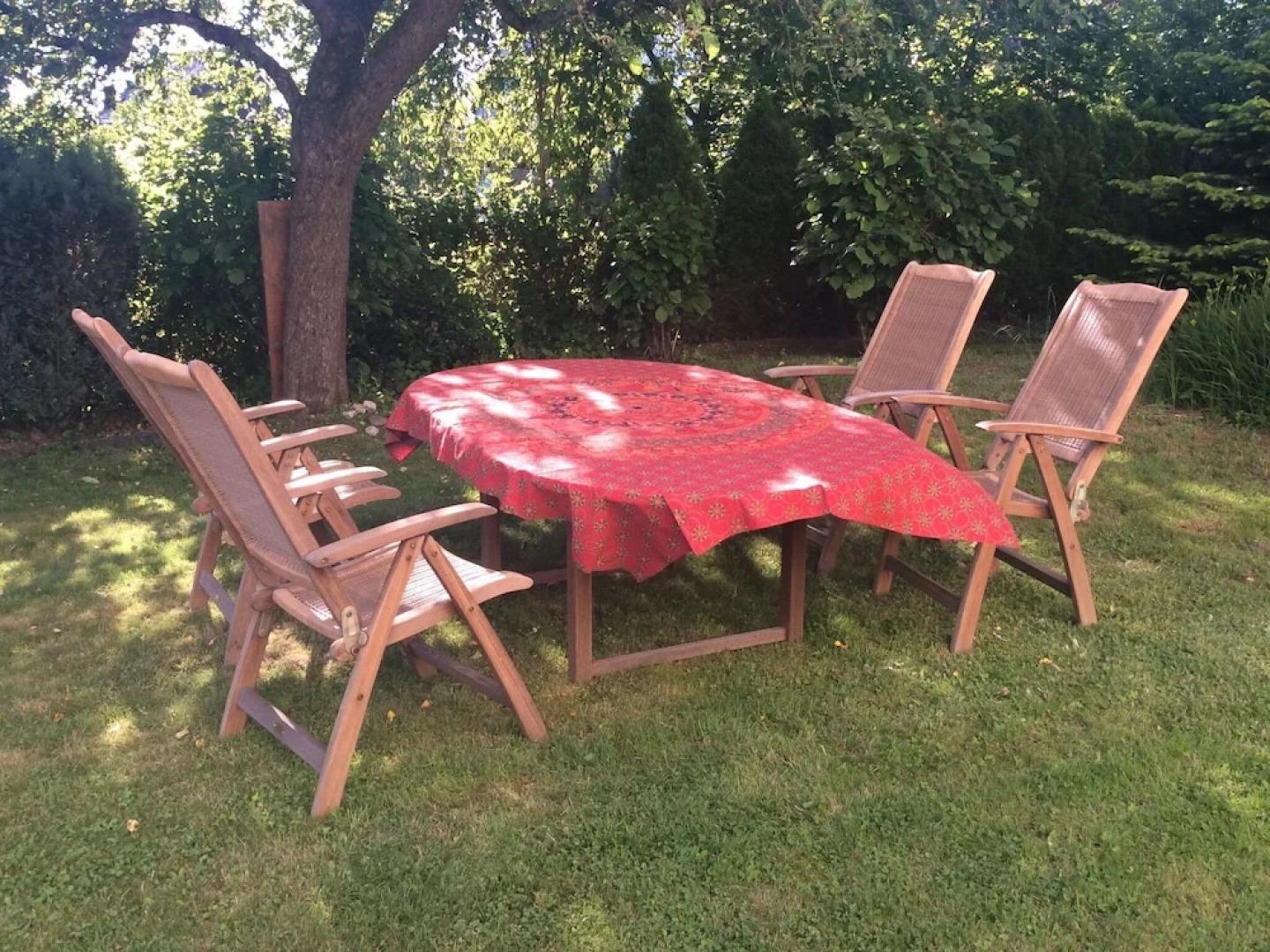 Comfortable And Stylishly Furnished Apartment With Marvellous View And Private Garden