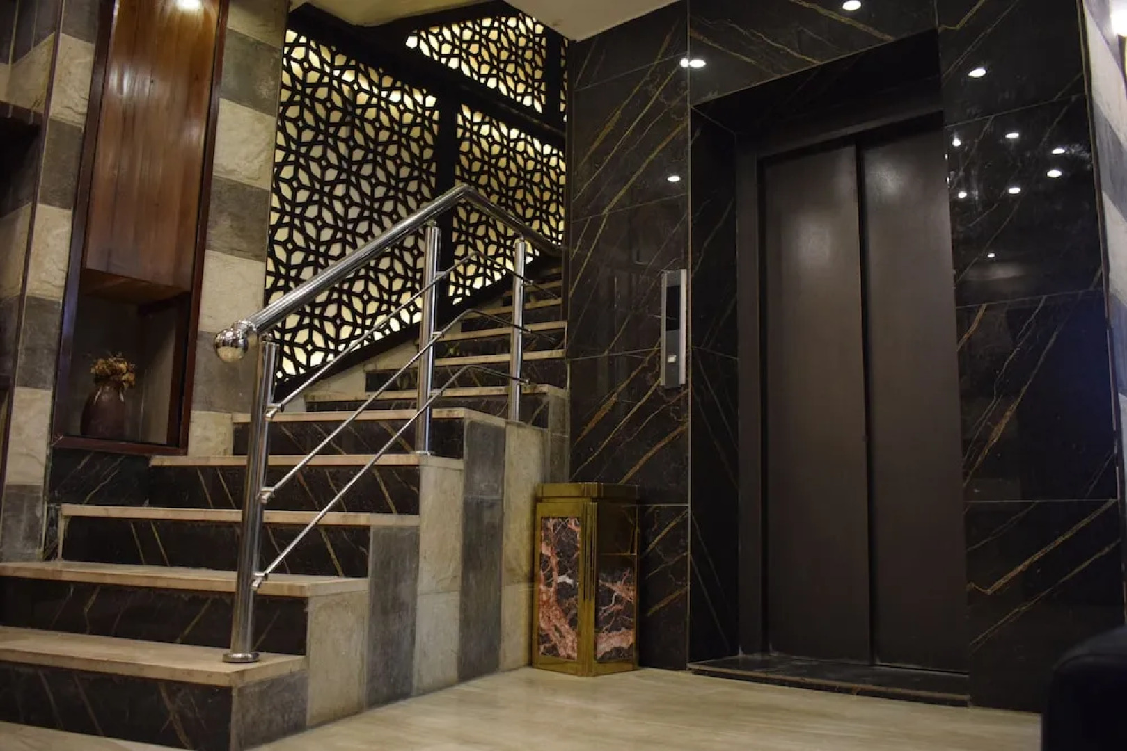 Noor Hotel Apartments