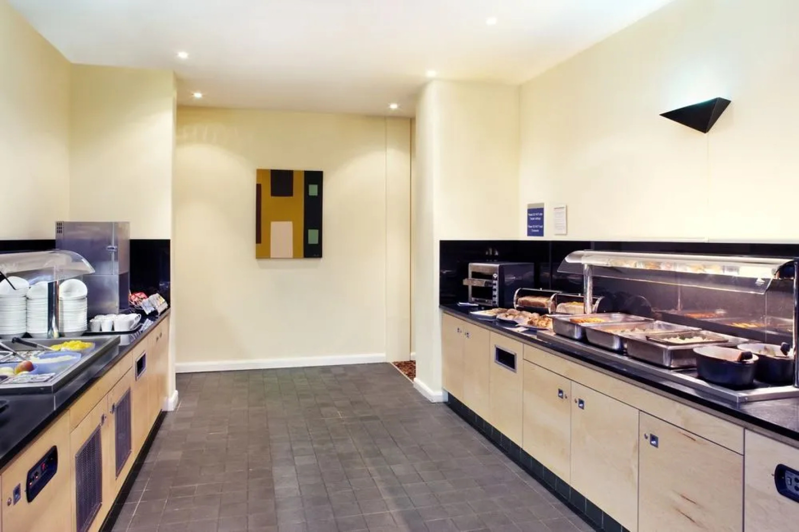 Holiday Inn Express Antrim - M2 Jct1