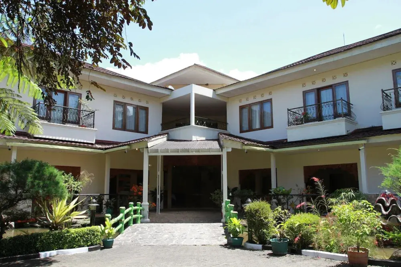 ZEN Rooms Cipayung Km. 20