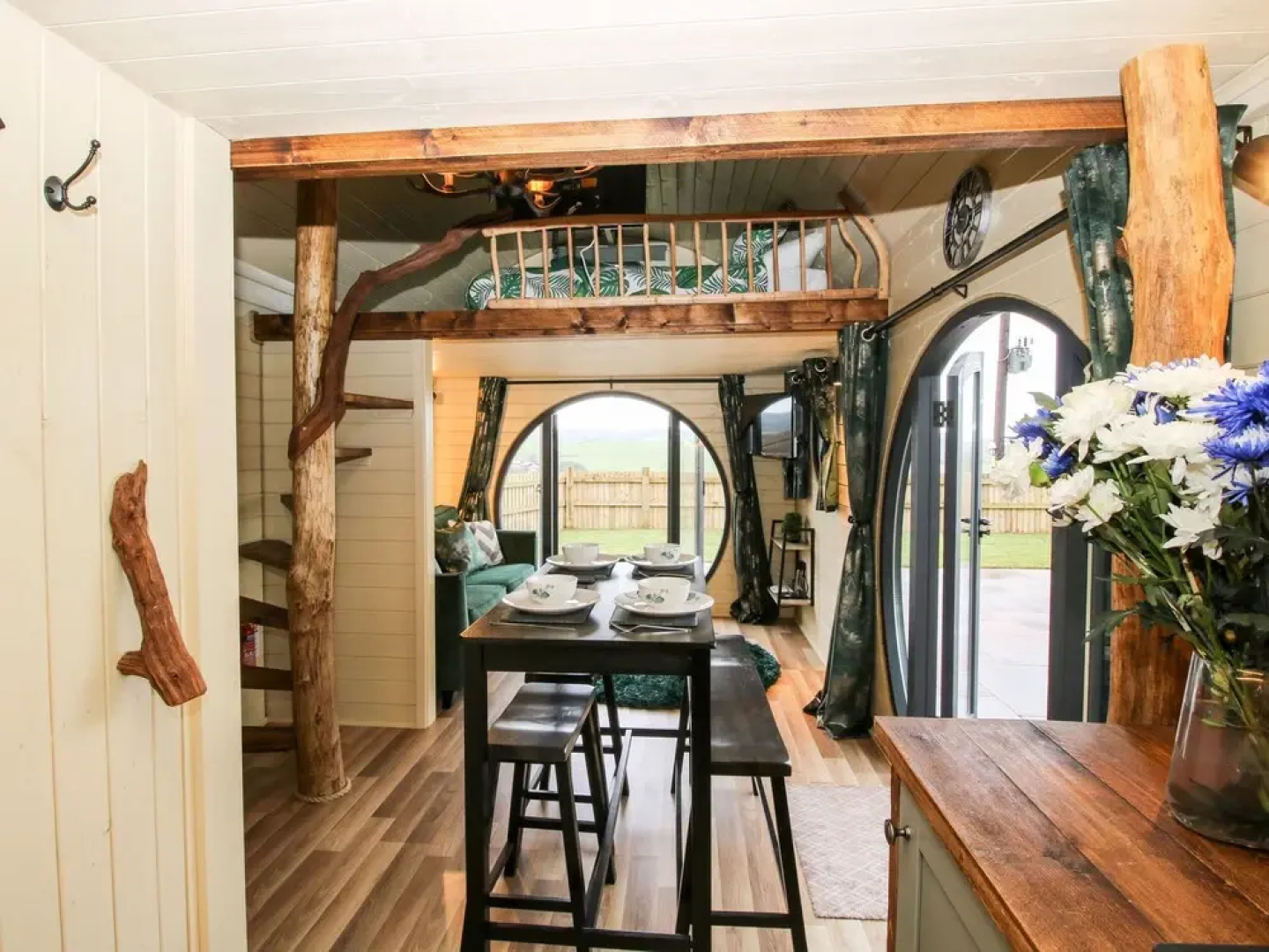 Callow Pod