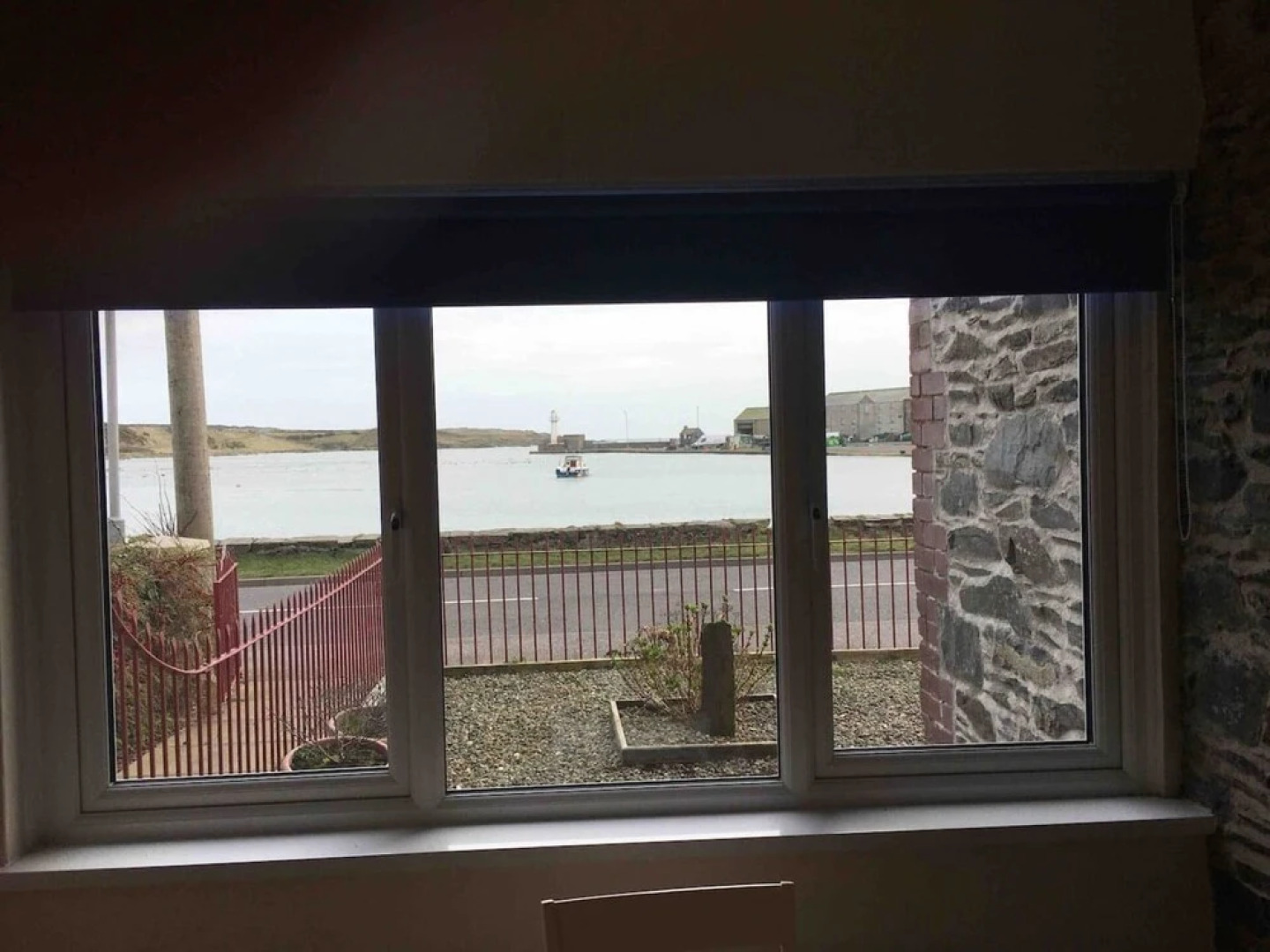 Lovely Apartment Overlooking the Harbour & bay