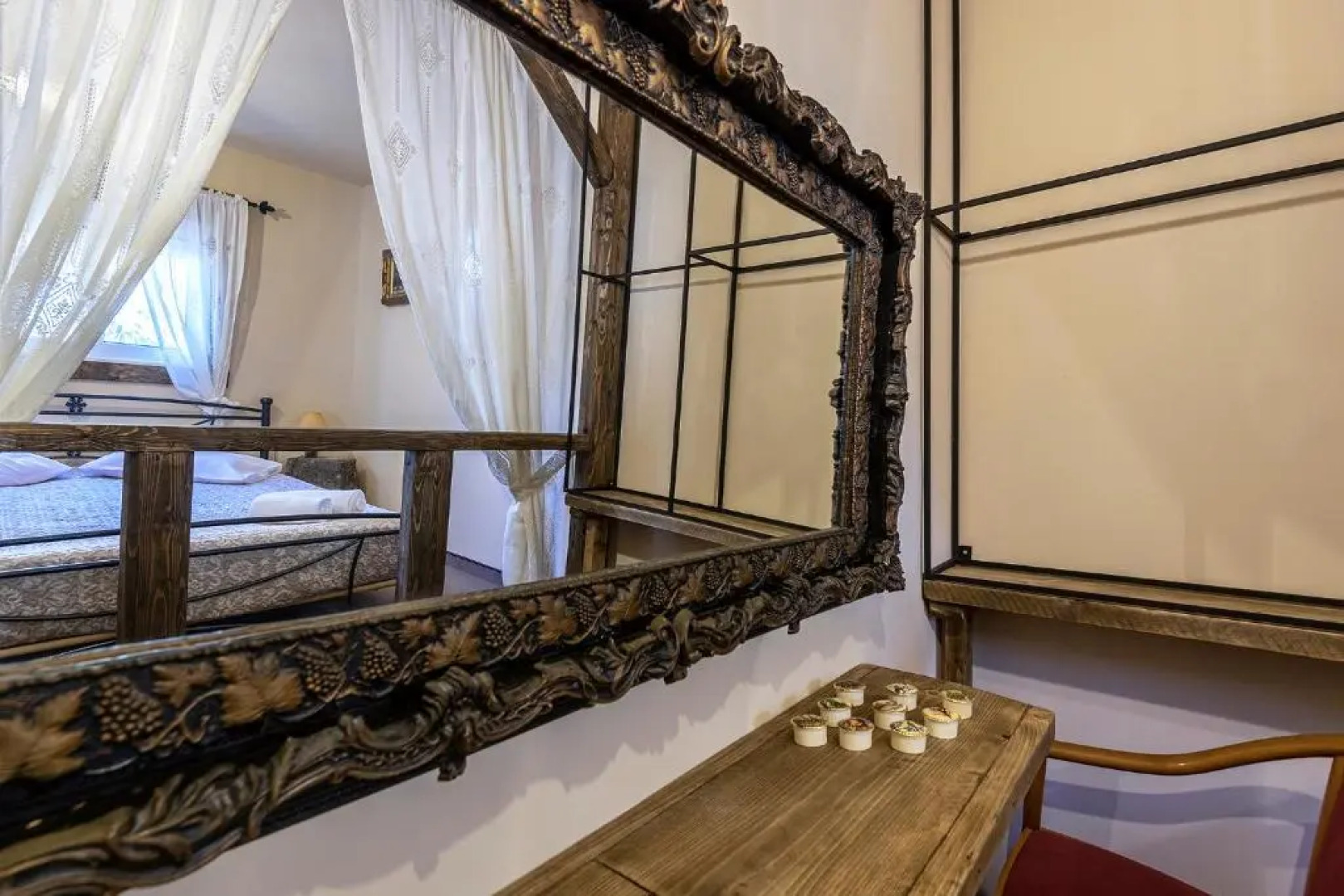 Selana House with outdoor pool