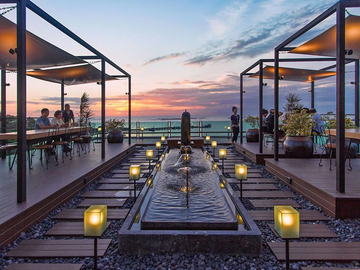 Kroque Boutique & Bistro