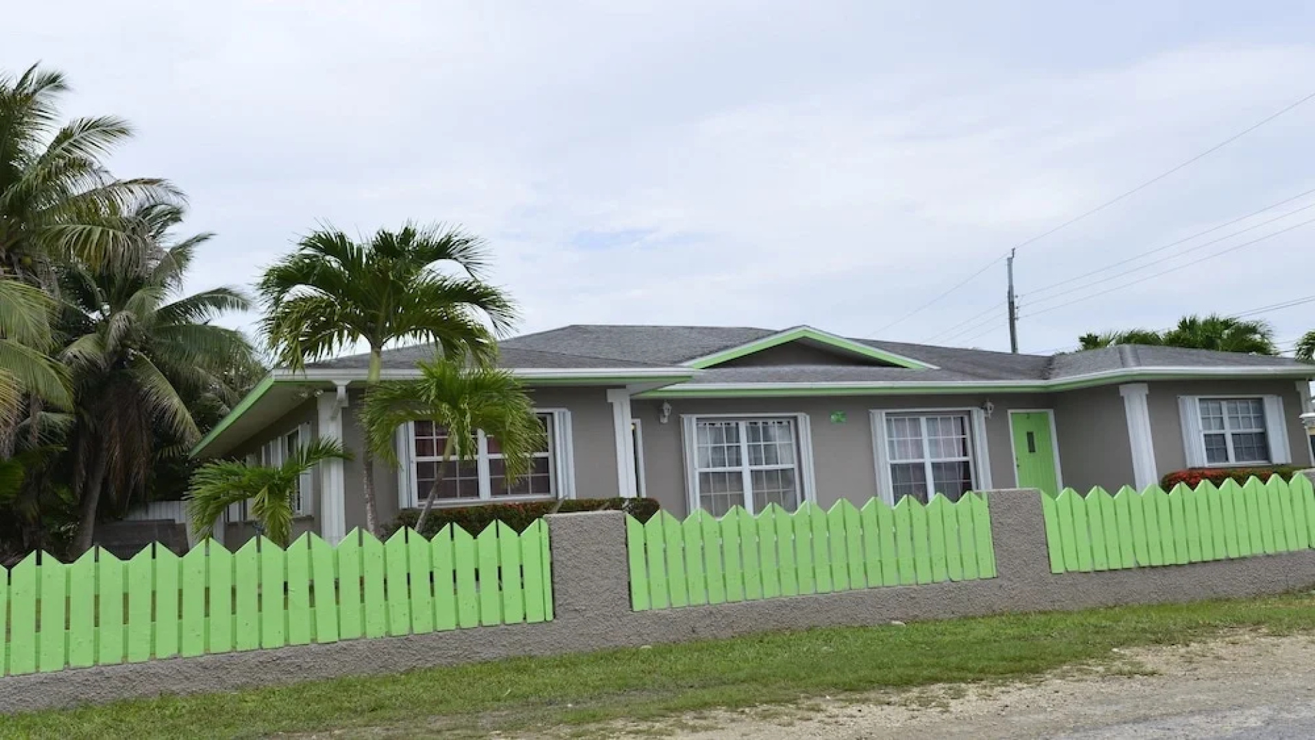 Buttonwood Apartment
