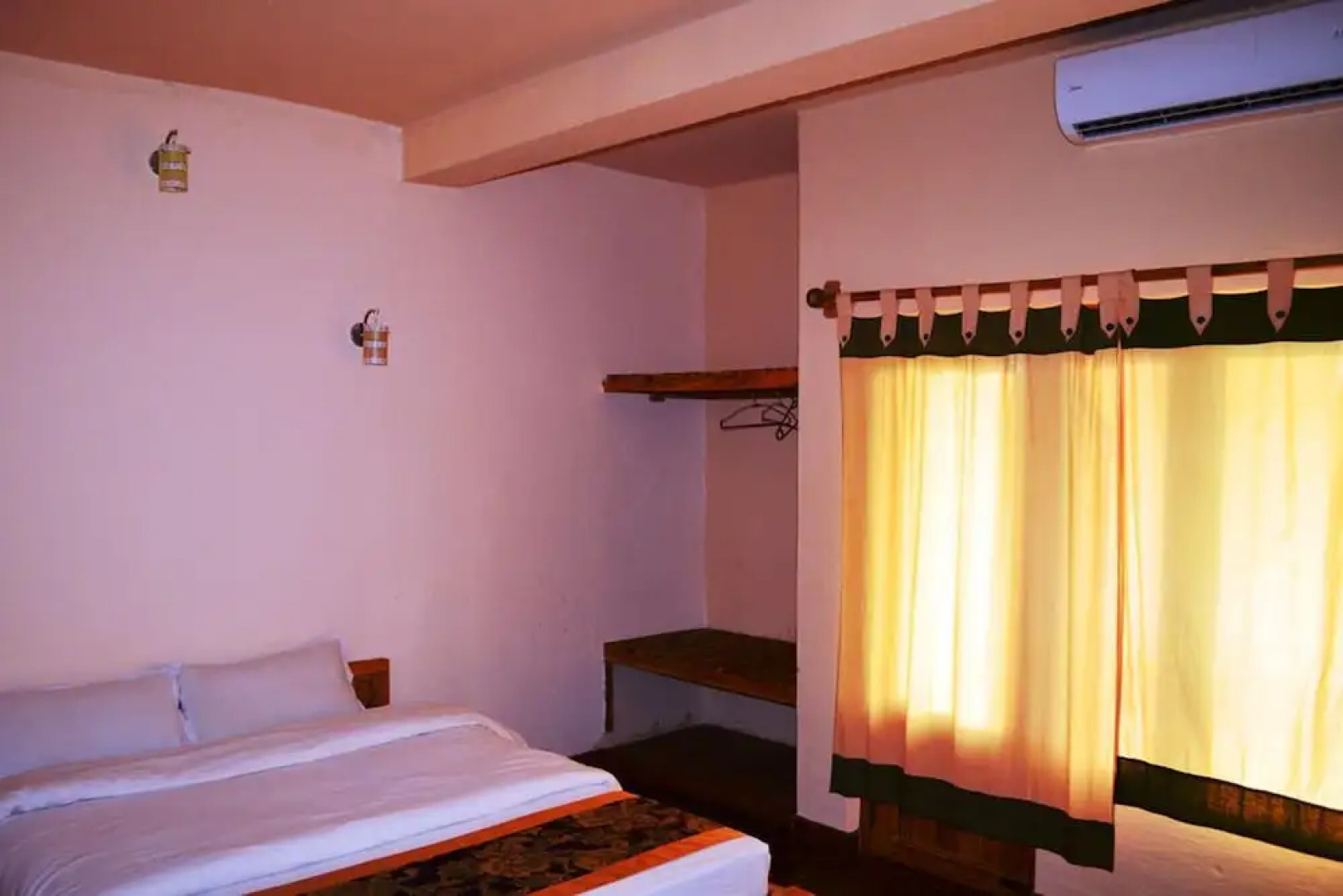 Chitwan Paradise Hotel