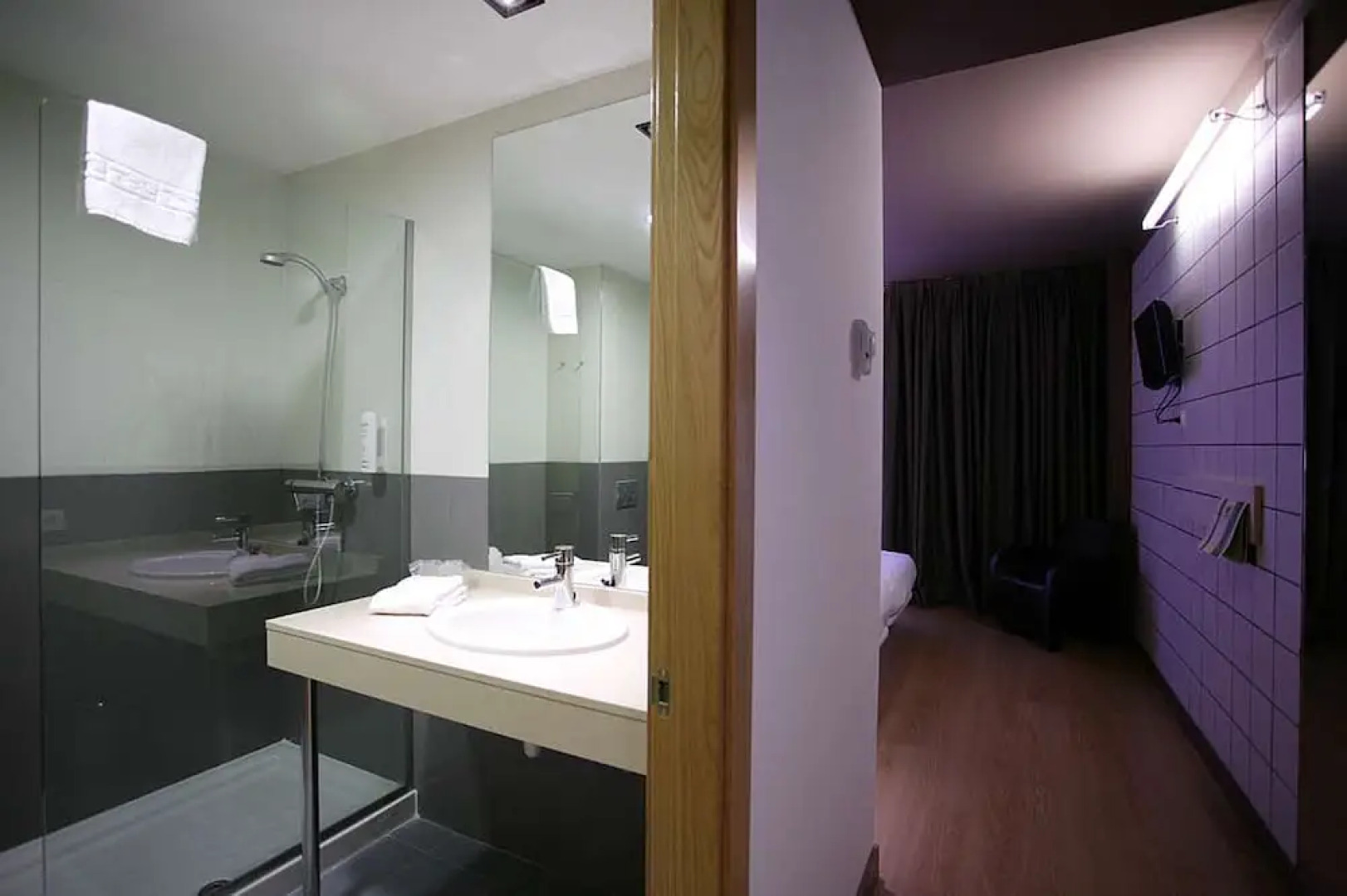 ELE Hotelandgo Arasur