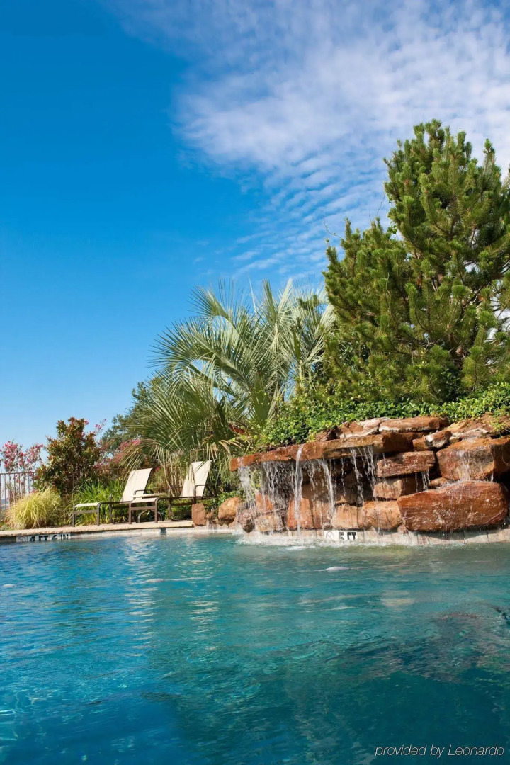 Inn on Lake Granbury a Boutique Hotel