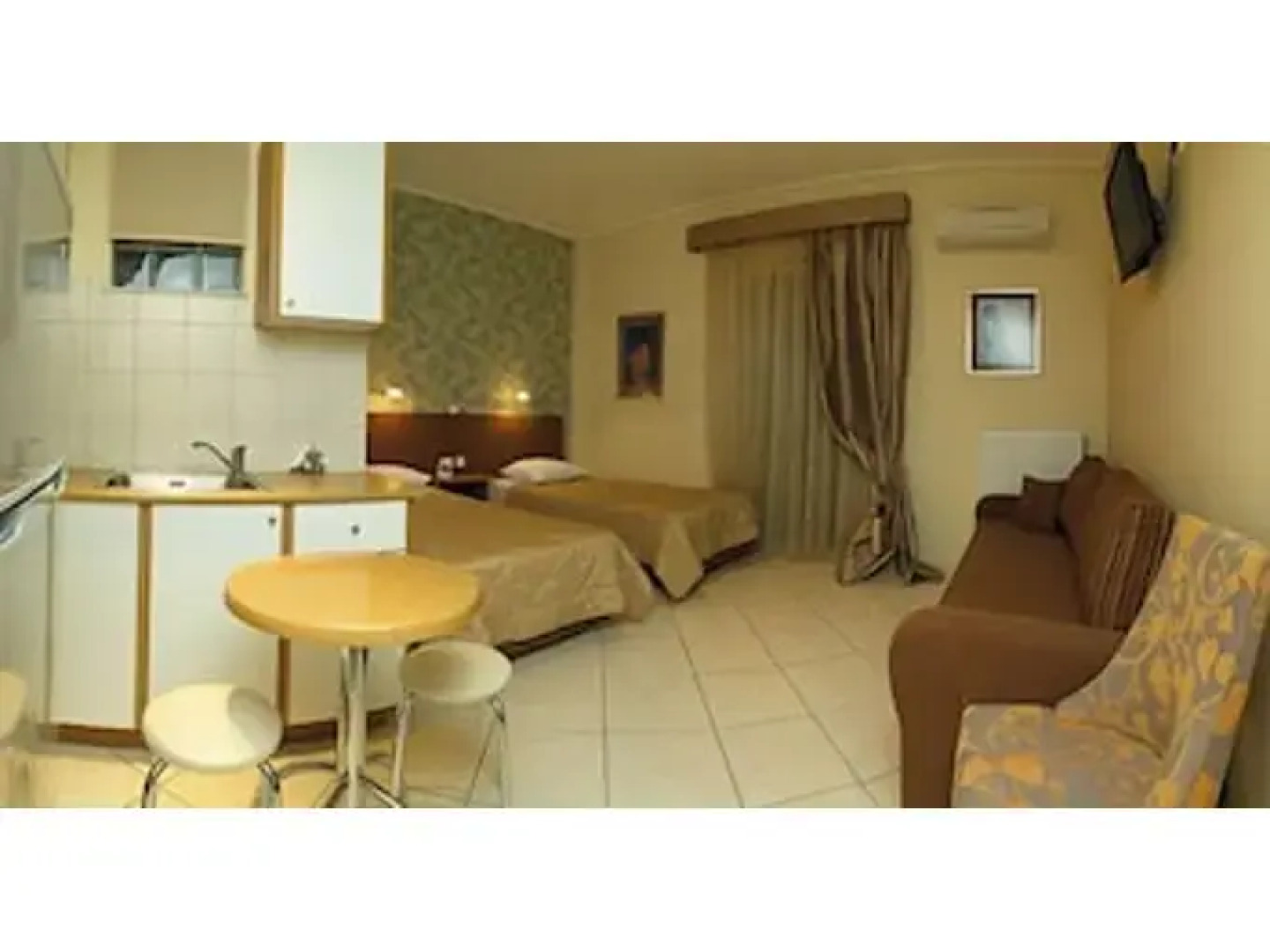 Ceragio Hotel & Apartments