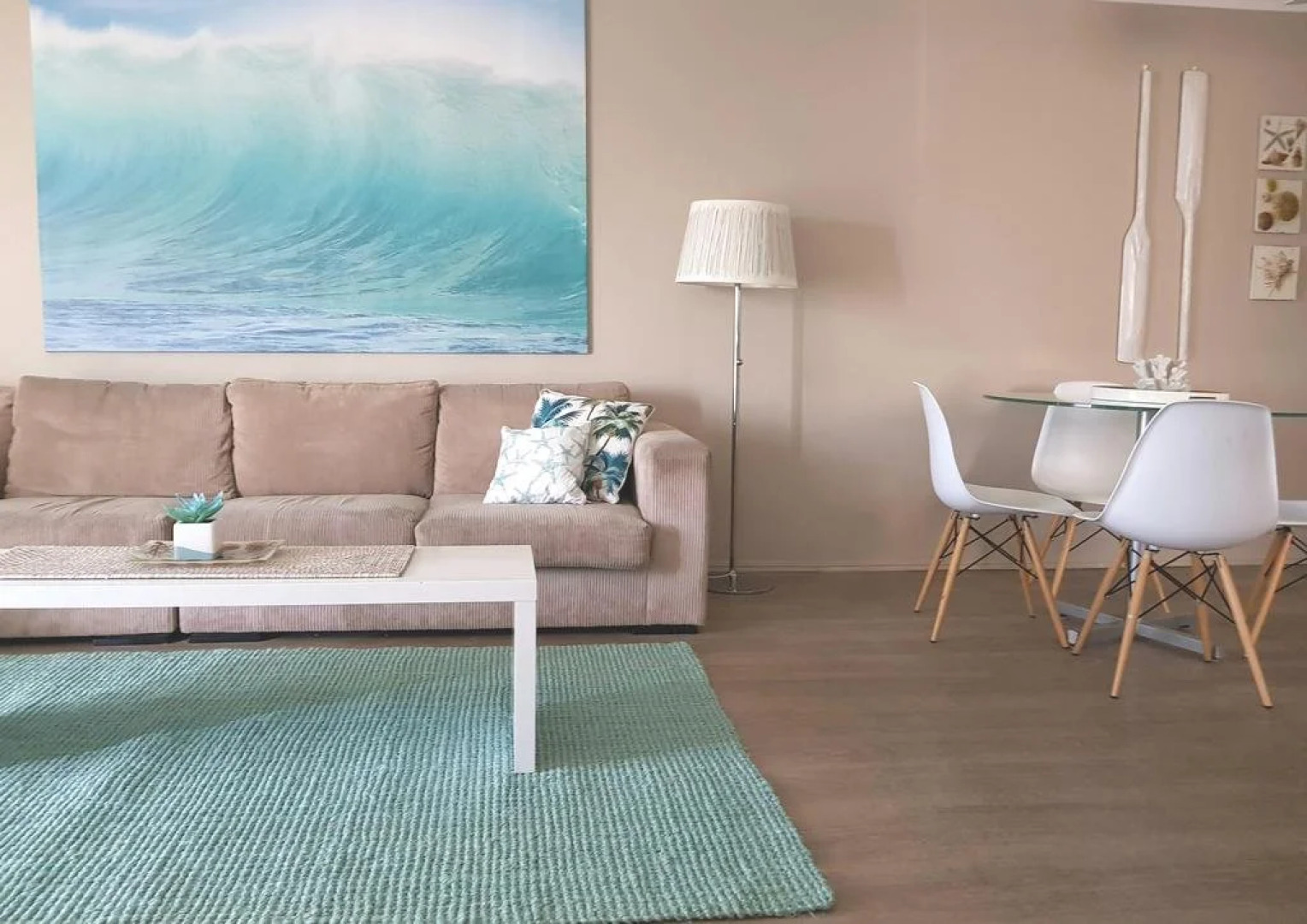 Chill-Out Lakeside @ Forster