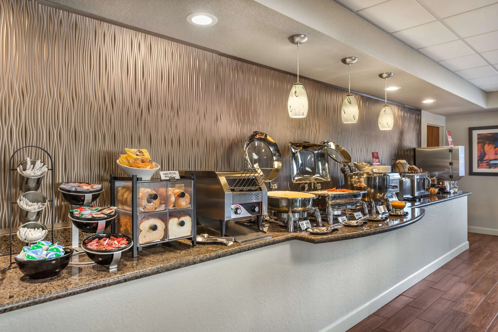 Best Western Plus Peak Vista Inn & Suites