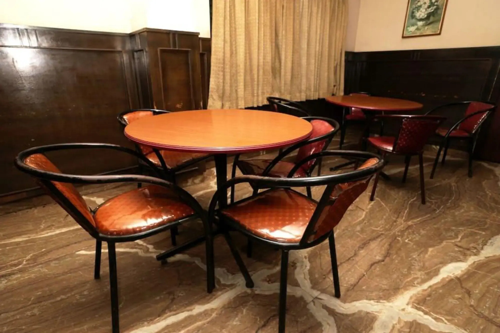 Hotel Shivas Residency