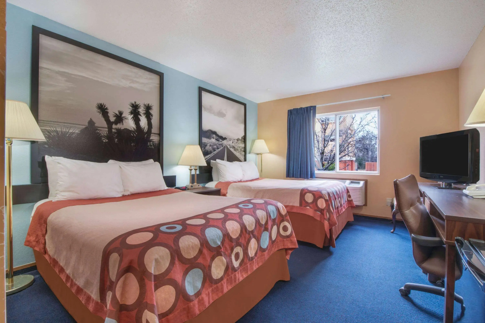 Super 8 by Wyndham College Station