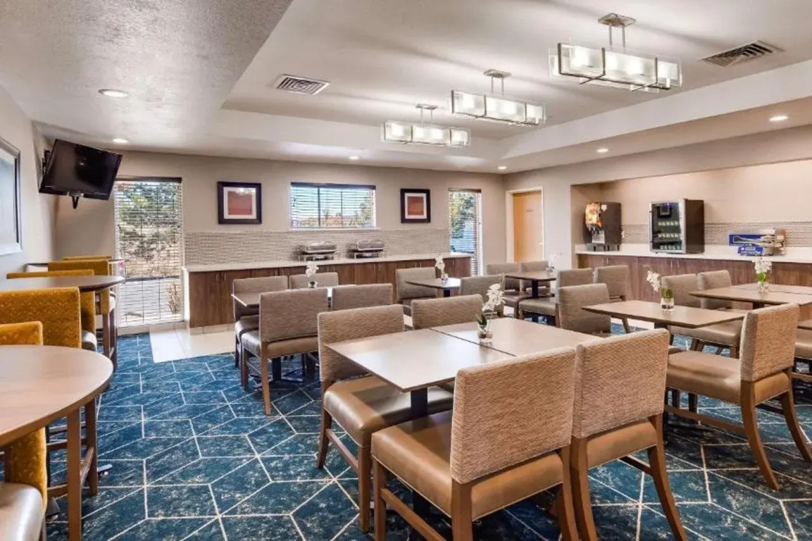 Best Western Plus Gateway Inn & Suites