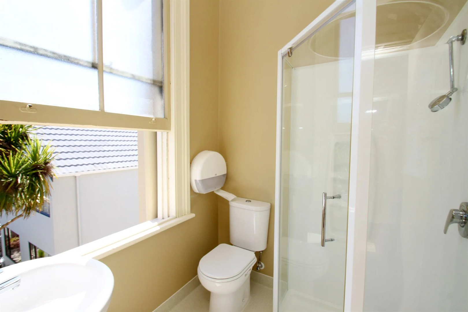 The Prince Albert Backpackers & Bar