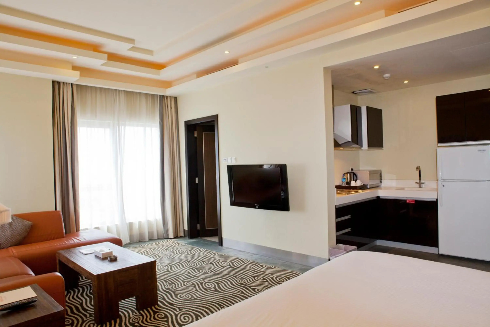 Al Raya Suites