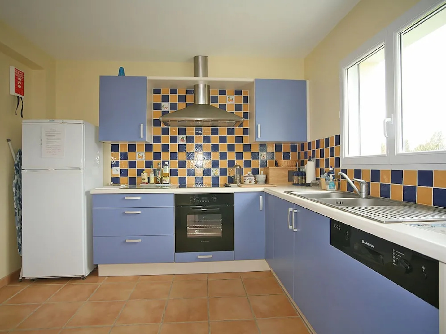 Classic Holiday Home in Riec-sur-bélon With Private Garden