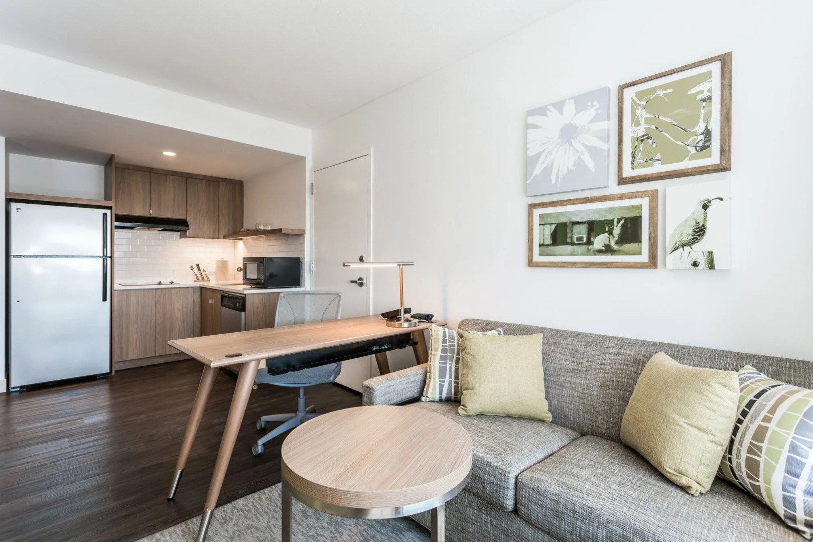 Element Austin Downtown