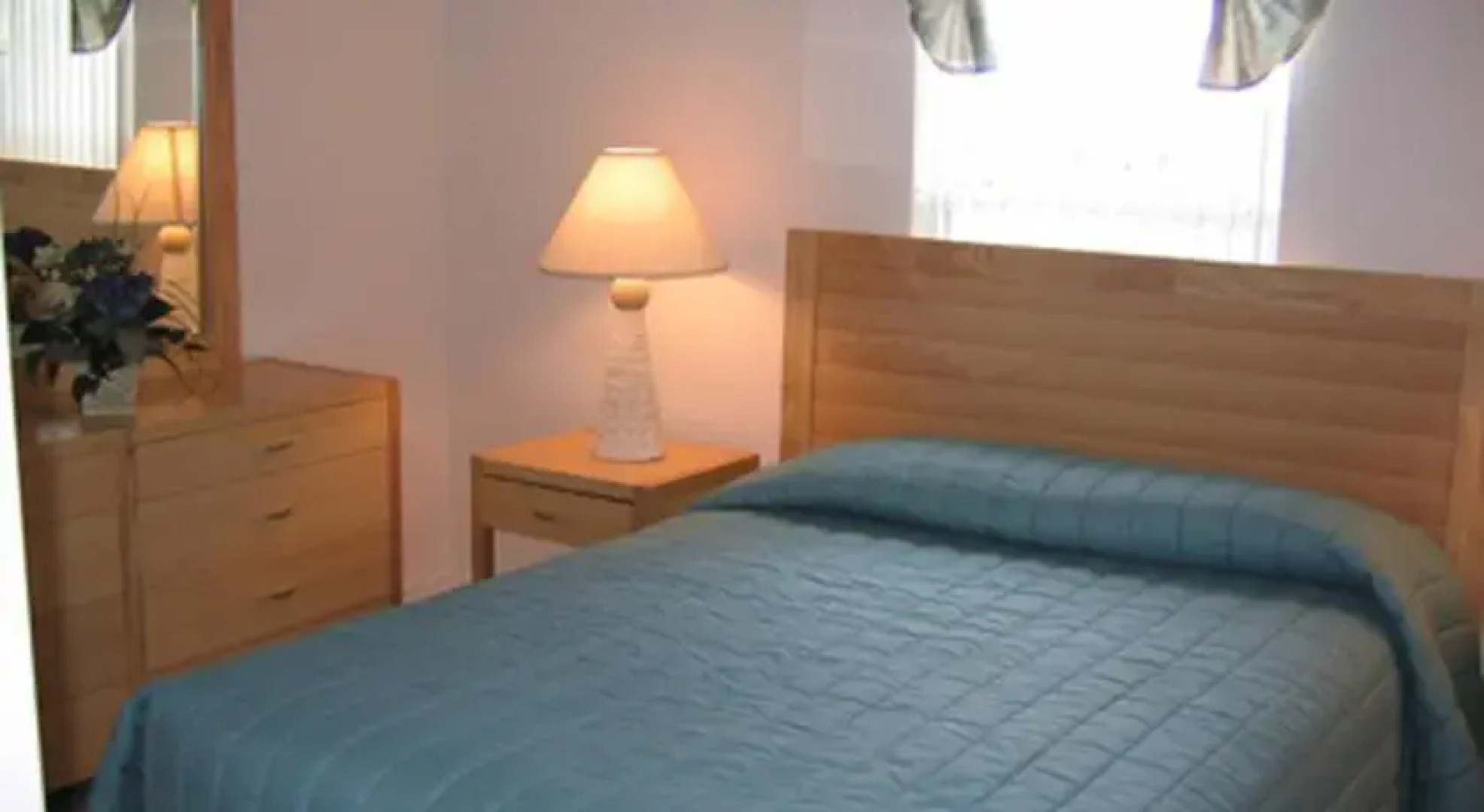 Four Bedroom House in Windsor Park by CFL Vacations