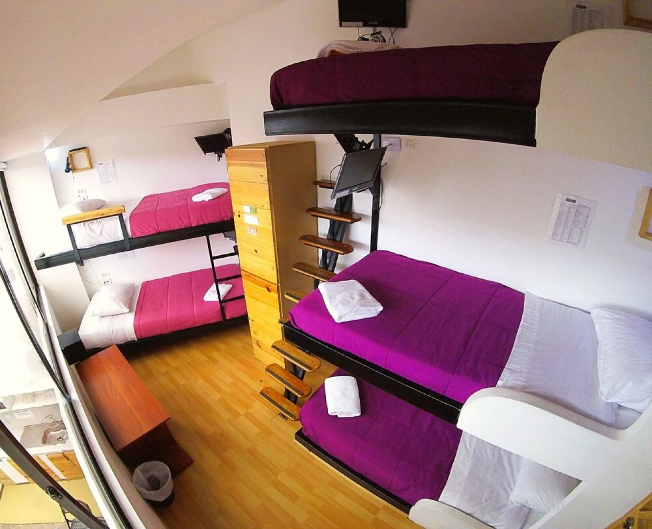 Hostal De La 57 - Hostel