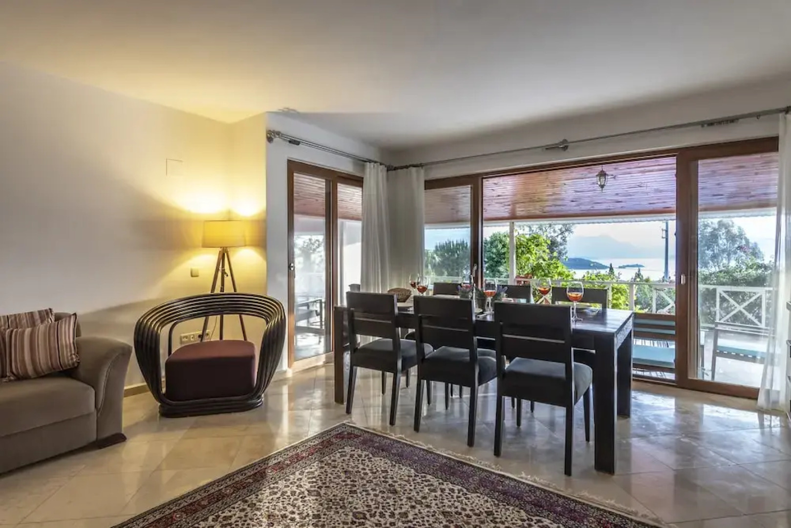 Calypso Lakeview Villas