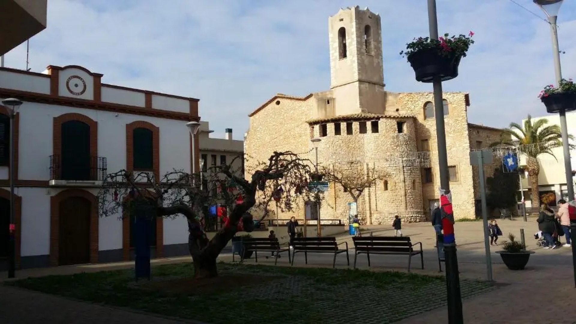 Nice terrace, 45 min from Barcelona and Port Aventura