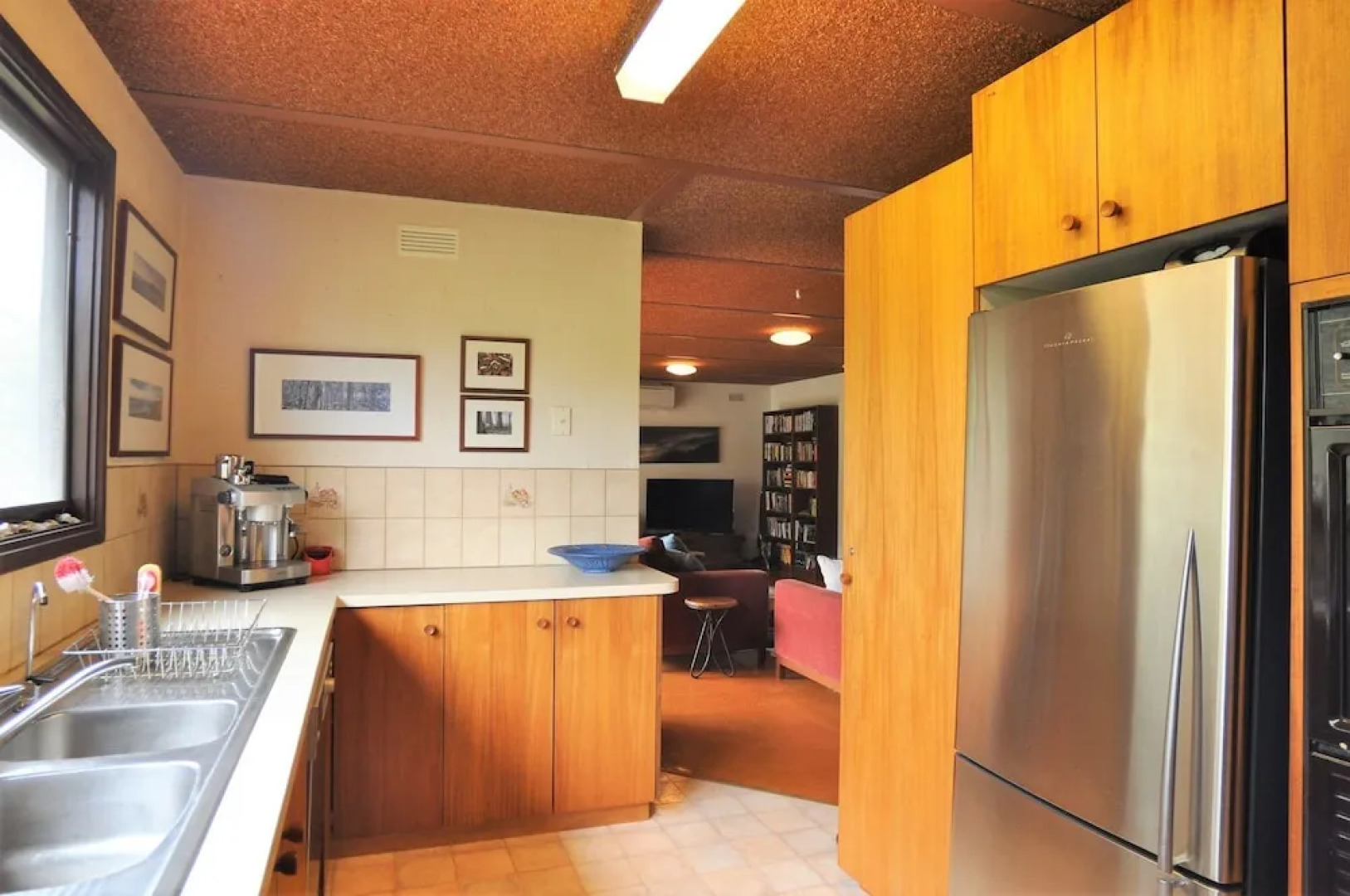 Shangri-La On Surf Parade - Free Wifi!