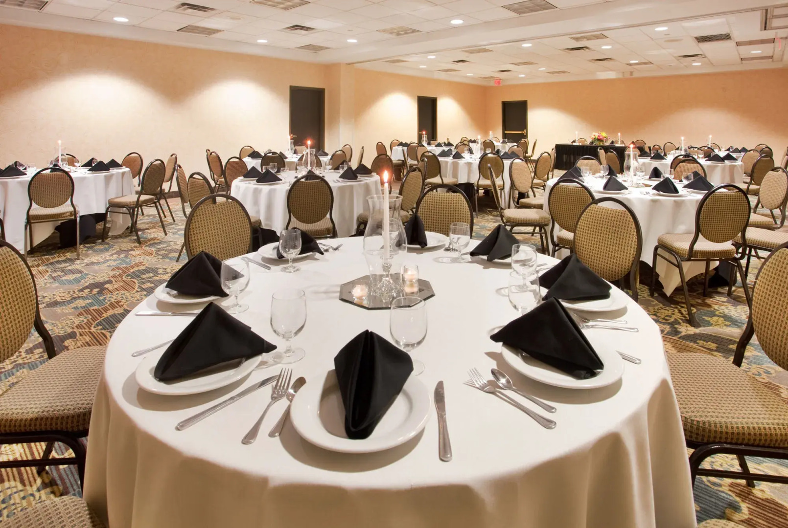 Holiday Inn Country Club Plaza