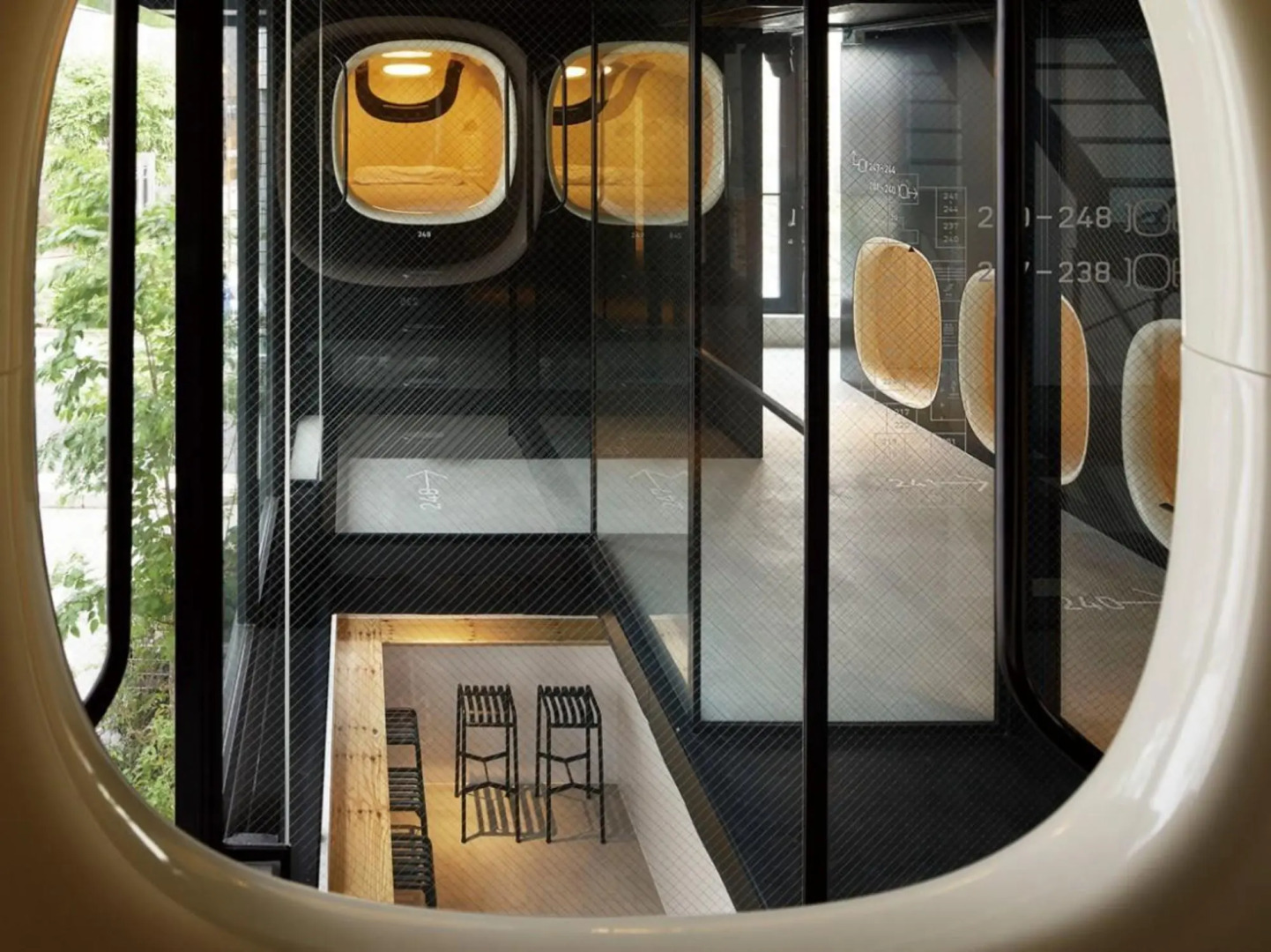 9h nine hours Akasaka