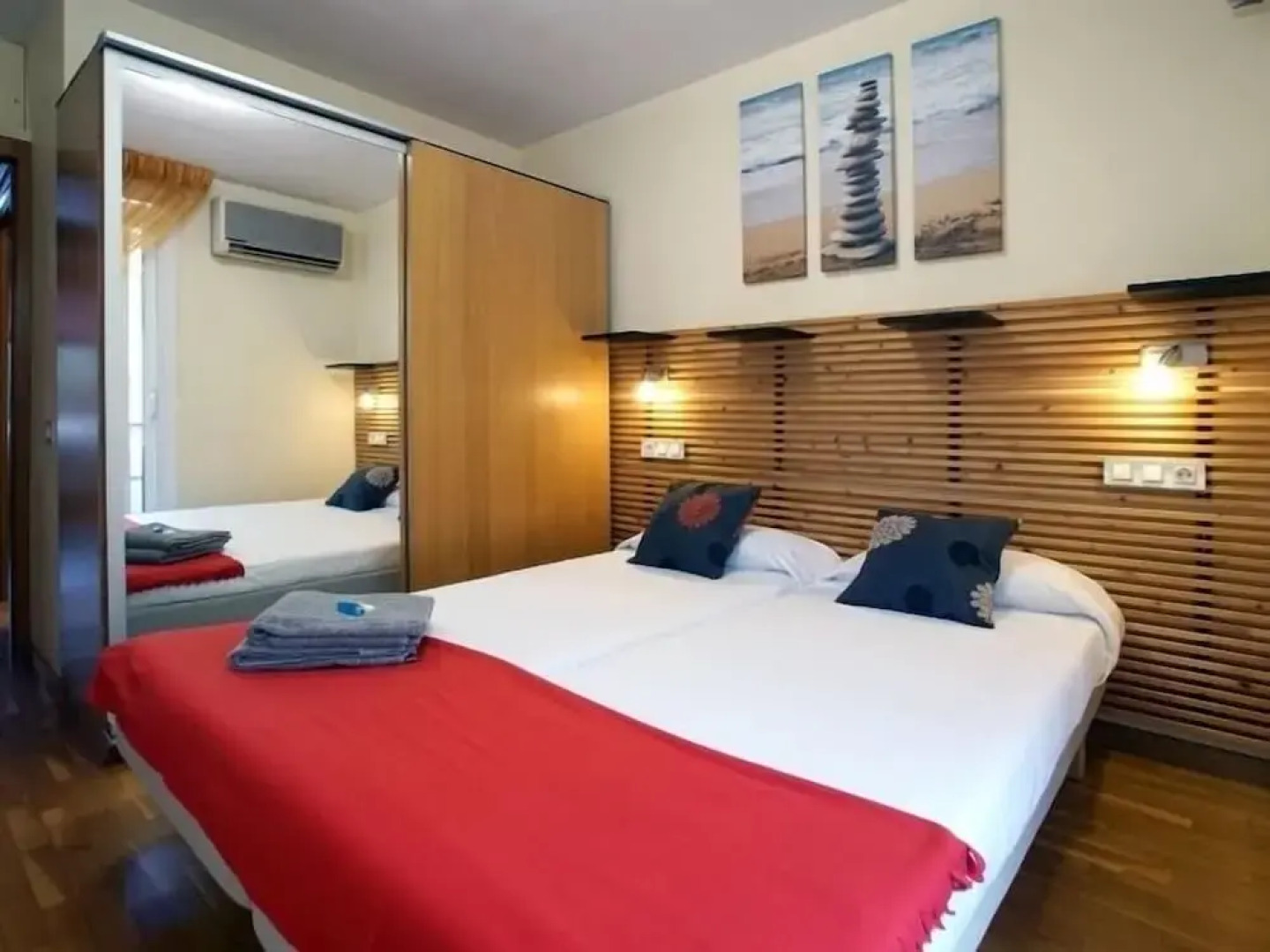 Riva Be my Guest Castelldefels