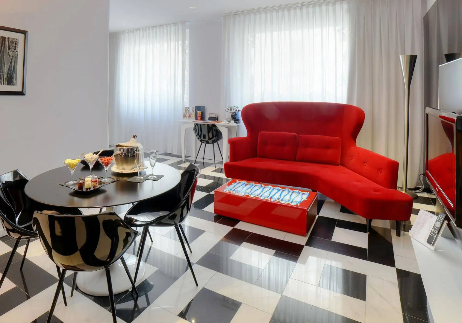 Palazzo Matteotti, The Dedica Anthology, Autograph Collection