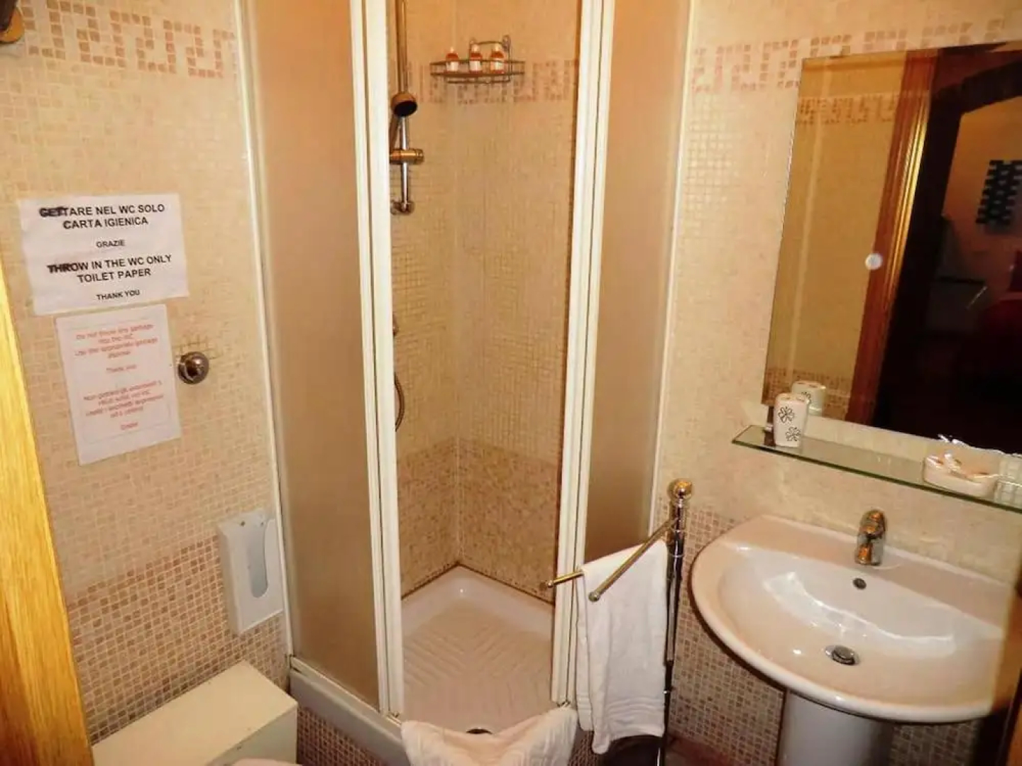 Caesar's Rooms
