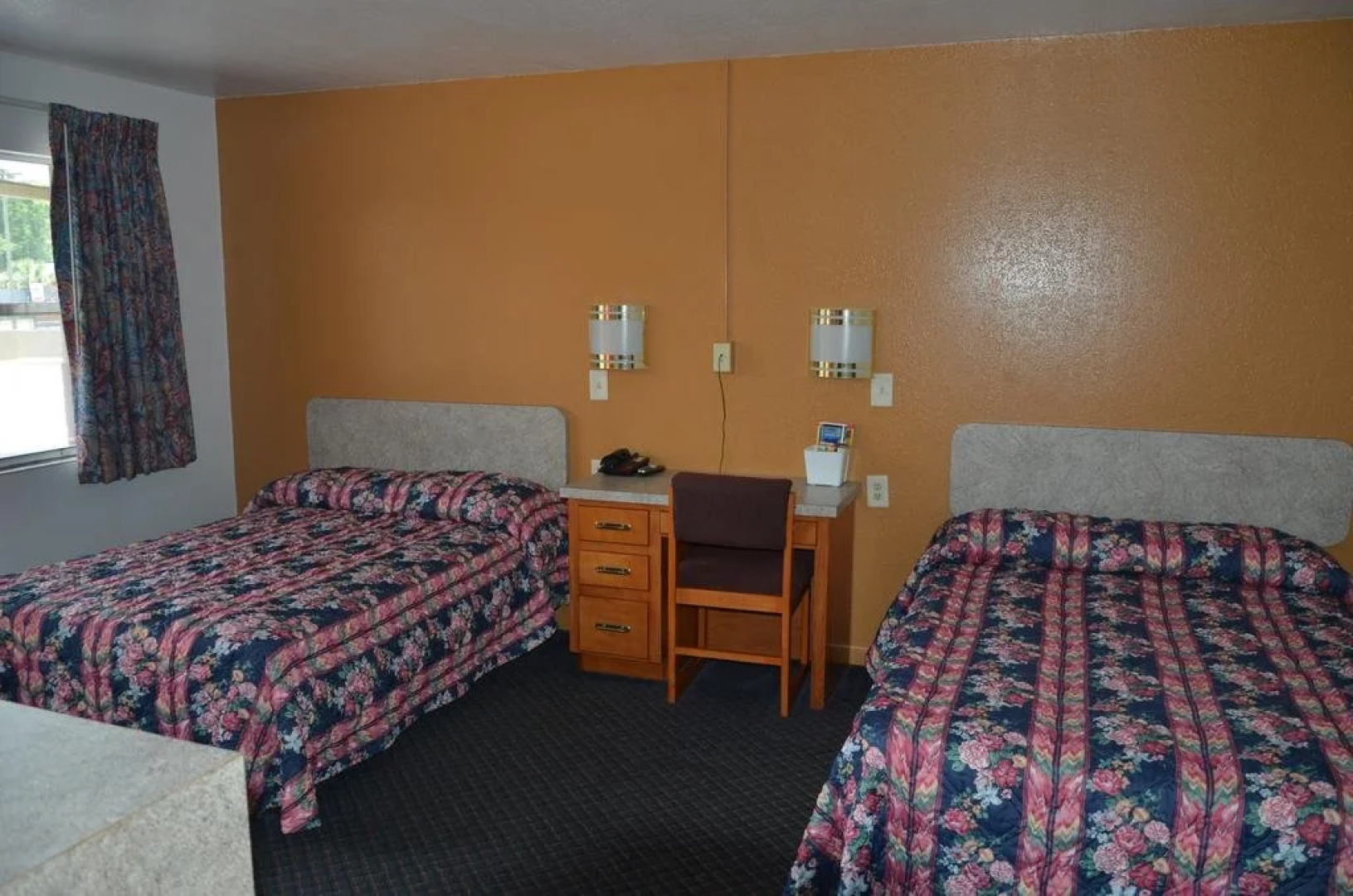 El Camino Motel