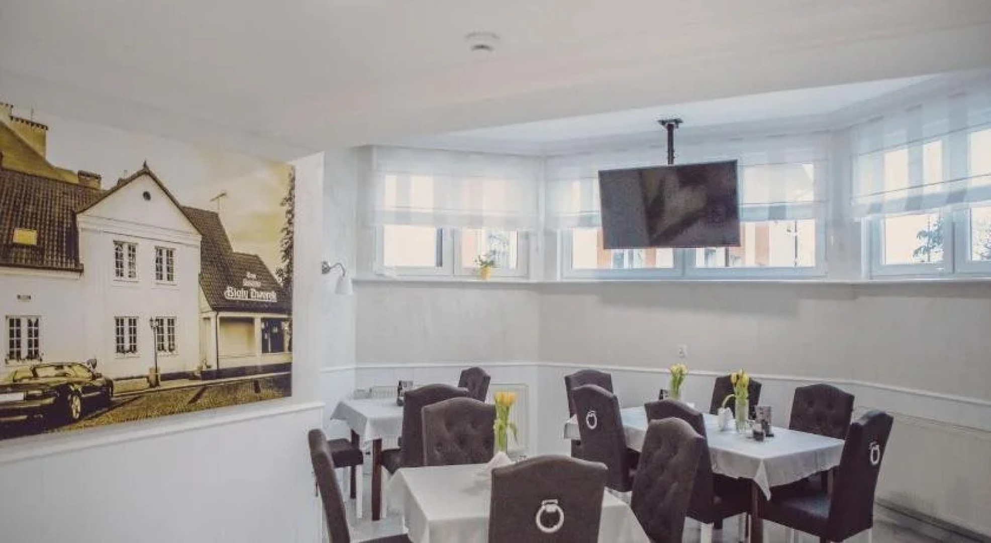 Dom Goscinny Bialy Dworek