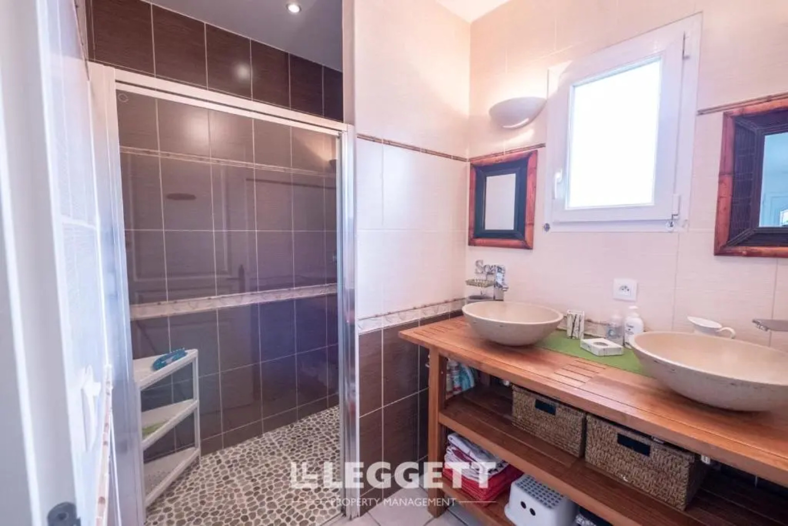 Beautiful Louisiana villa sleeps 6 with pool