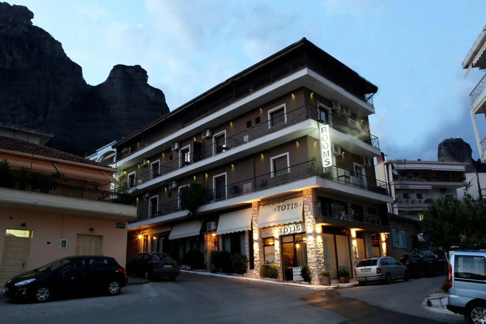 Toti Boutique Rooms